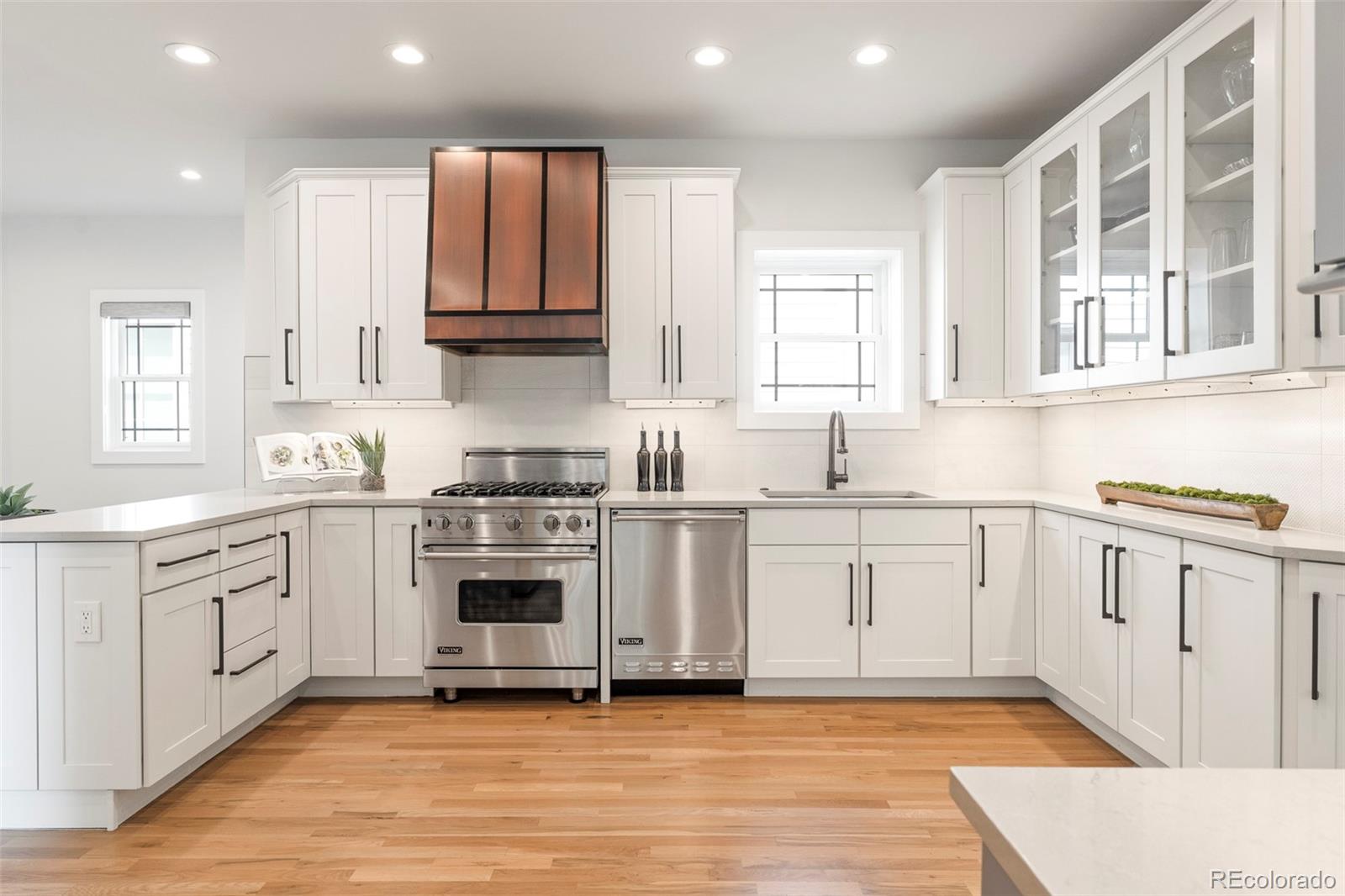 MLS Image #8 for 519 s gaylord street,denver, Colorado