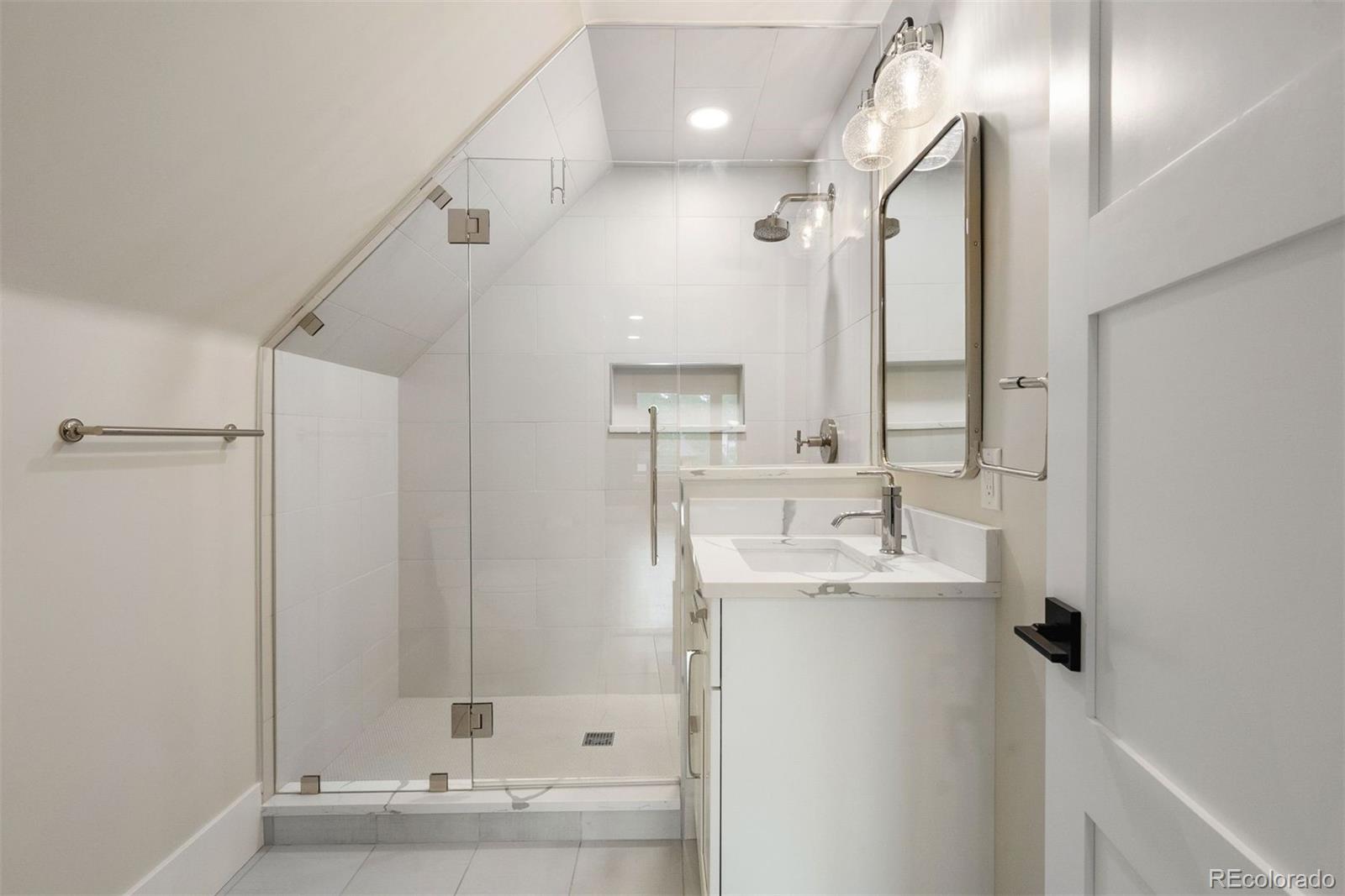 MLS Image #27 for 732 s clarkson street,denver, Colorado