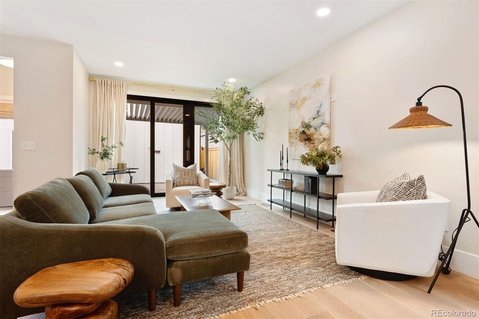 MLS Image #7 for 732 s clarkson street,denver, Colorado