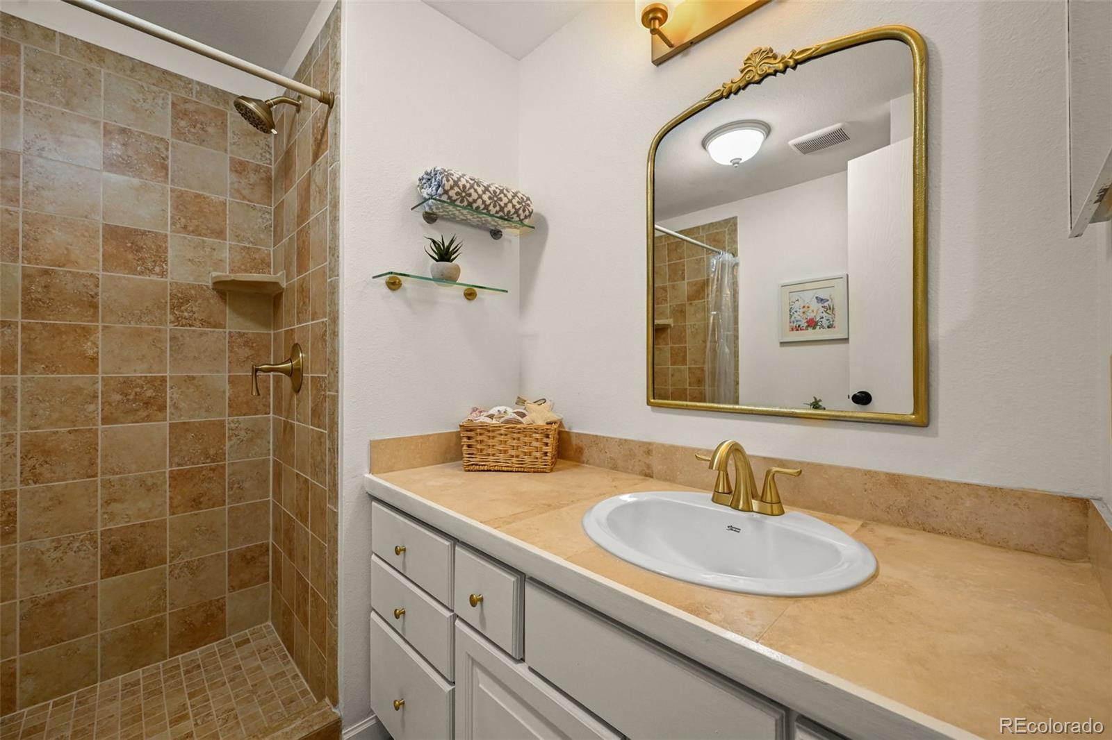 MLS Image #20 for 7039 e briarwood drive,centennial, Colorado