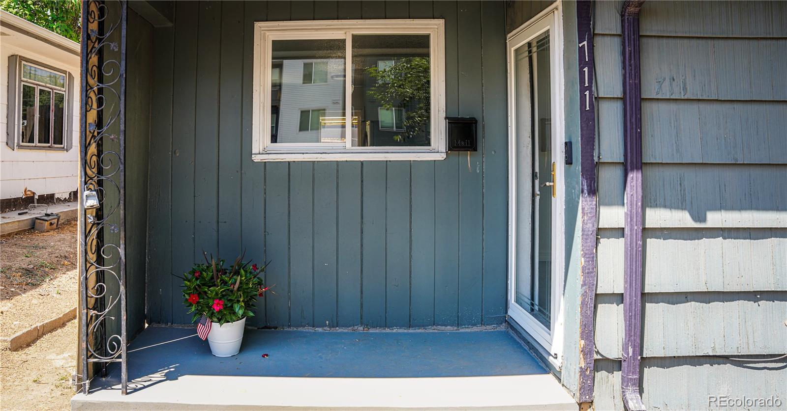 MLS Image #2 for 711 s lipan street,denver, Colorado