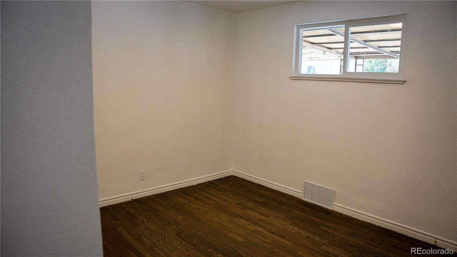MLS Image #8 for 711 s lipan street,denver, Colorado