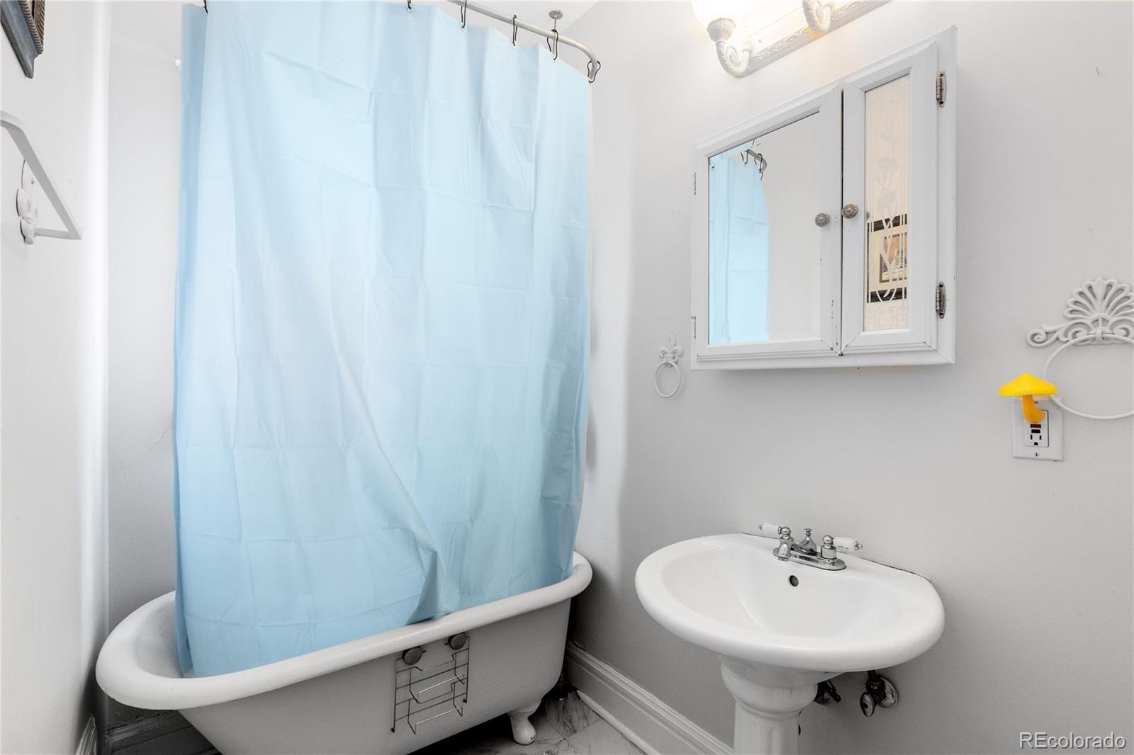 MLS Image #22 for 579 n pennsylvania street,denver, Colorado