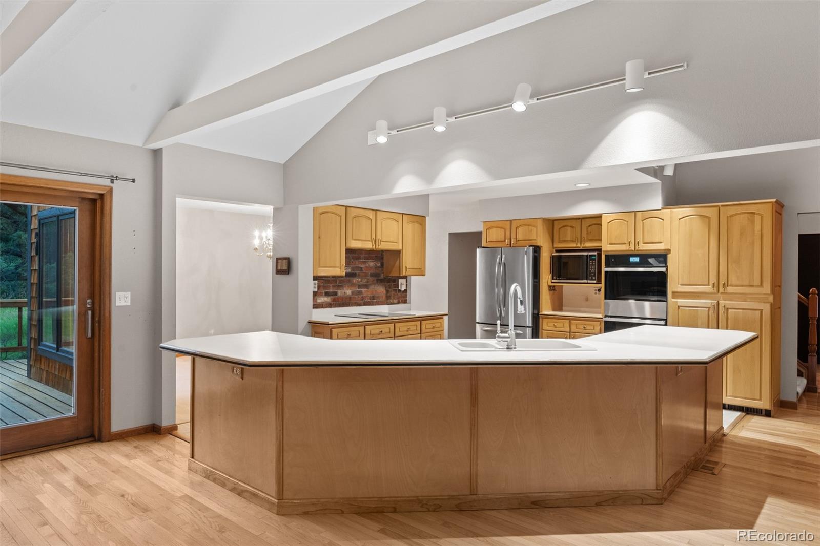 MLS Image #11 for 19736  flint lane,morrison, Colorado