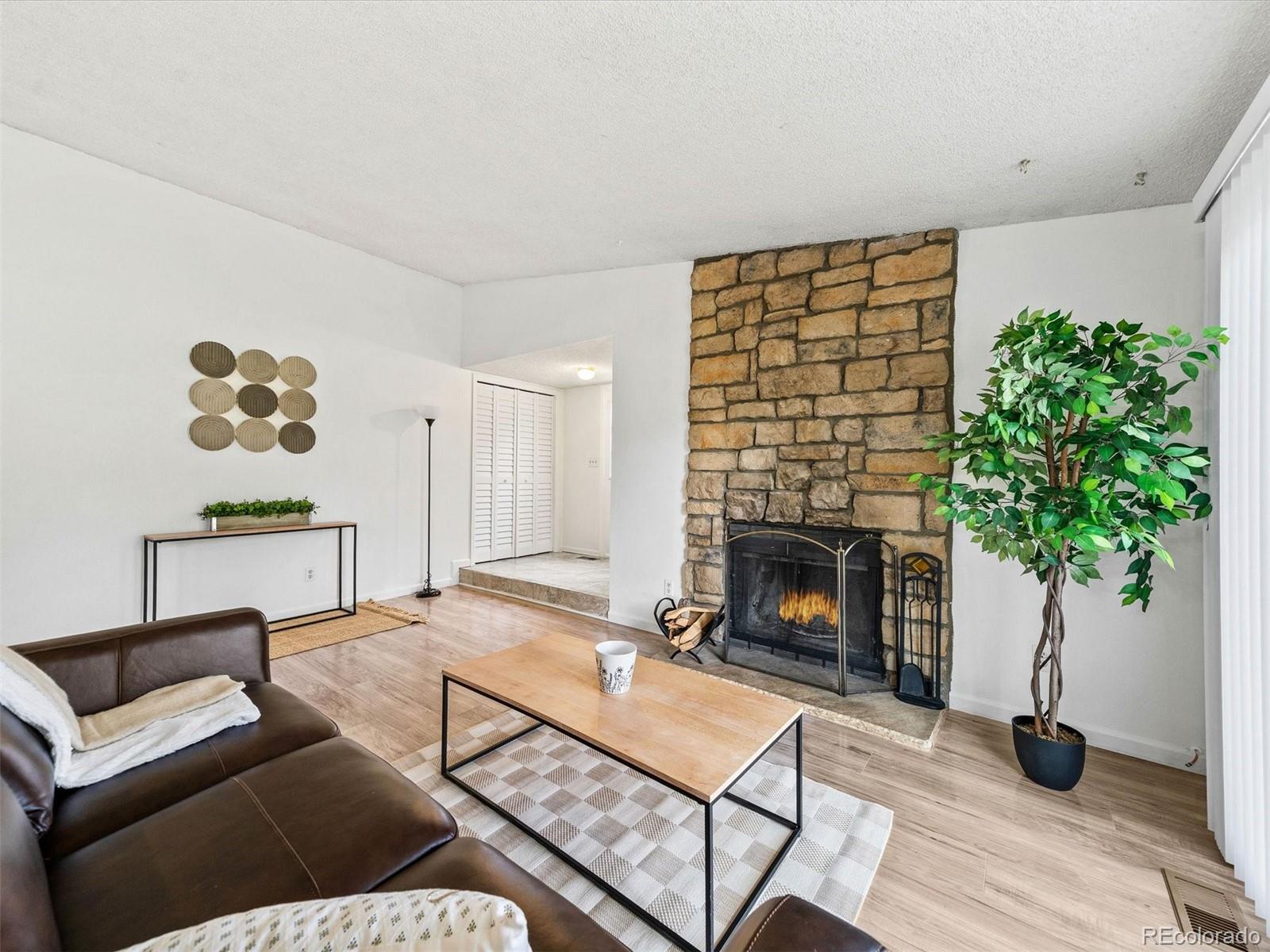 MLS Image #5 for 8481  everett way,arvada, Colorado