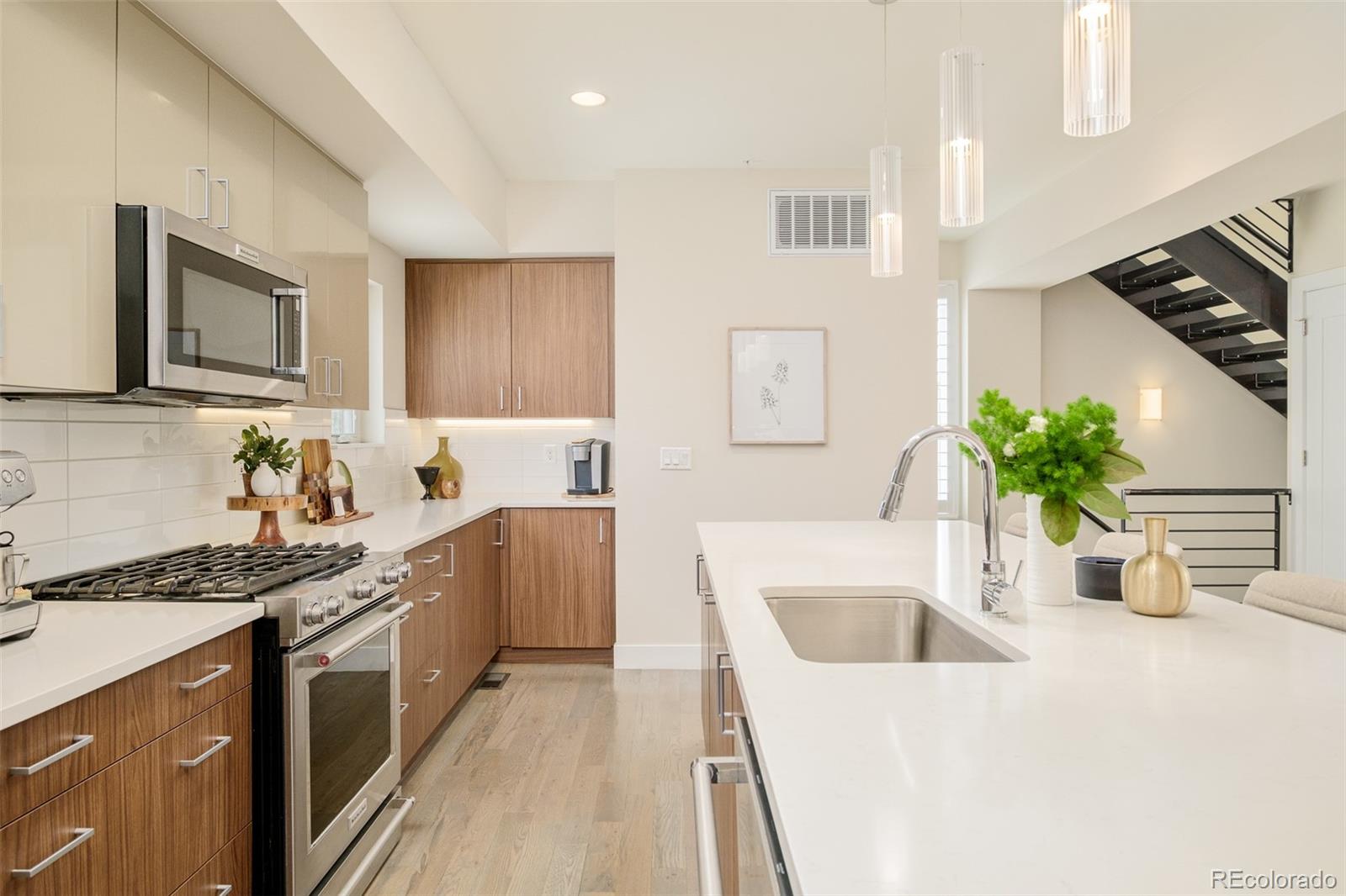 MLS Image #10 for 1953 w 34th avenue,denver, Colorado