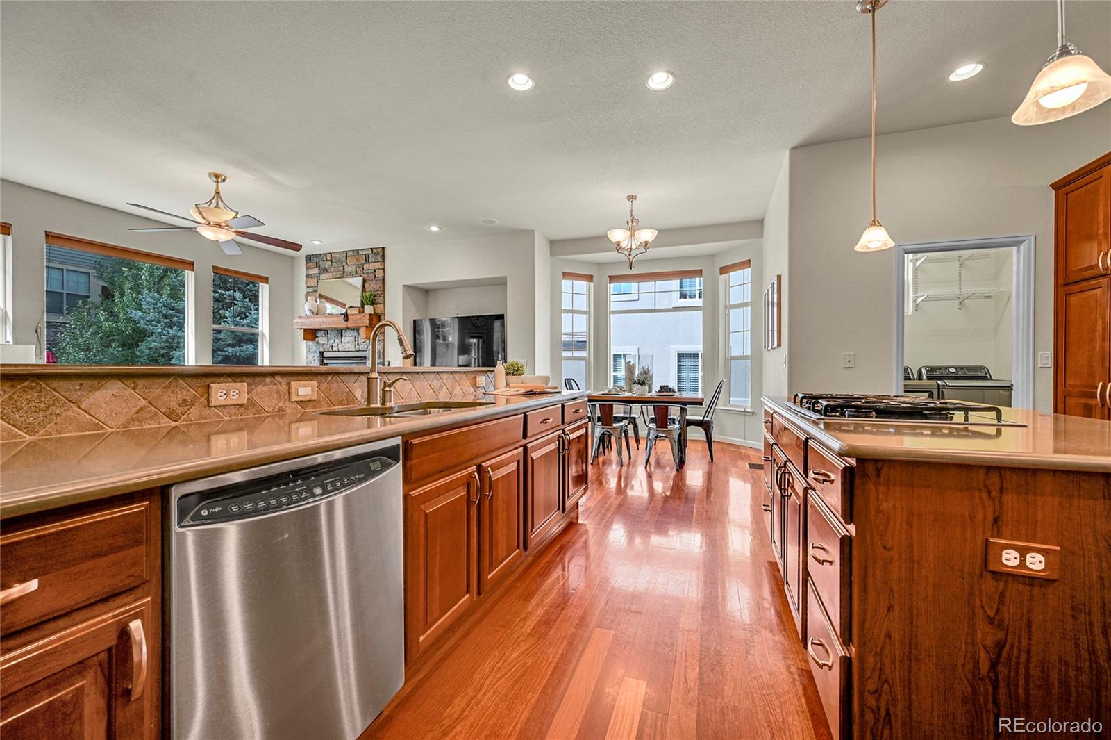 MLS Image #5 for 27707 e kettle place,aurora, Colorado