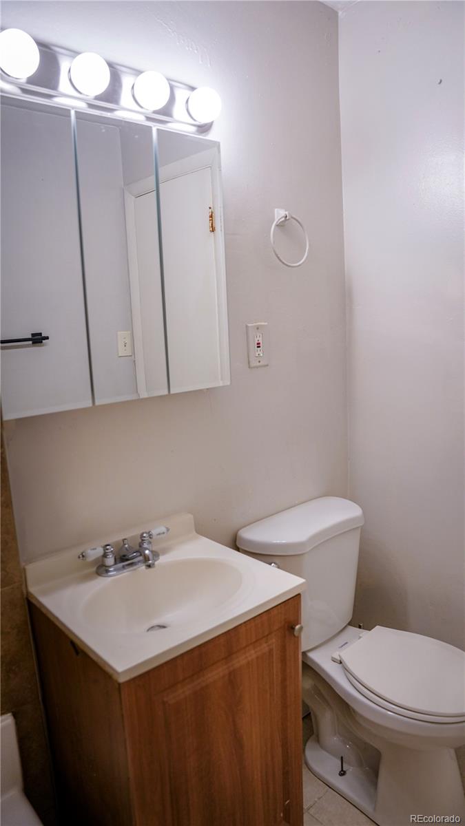 MLS Image #13 for 909  meade street,denver, Colorado