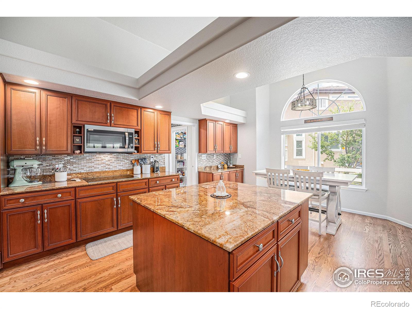 MLS Image #13 for 4716  castle circle,broomfield, Colorado