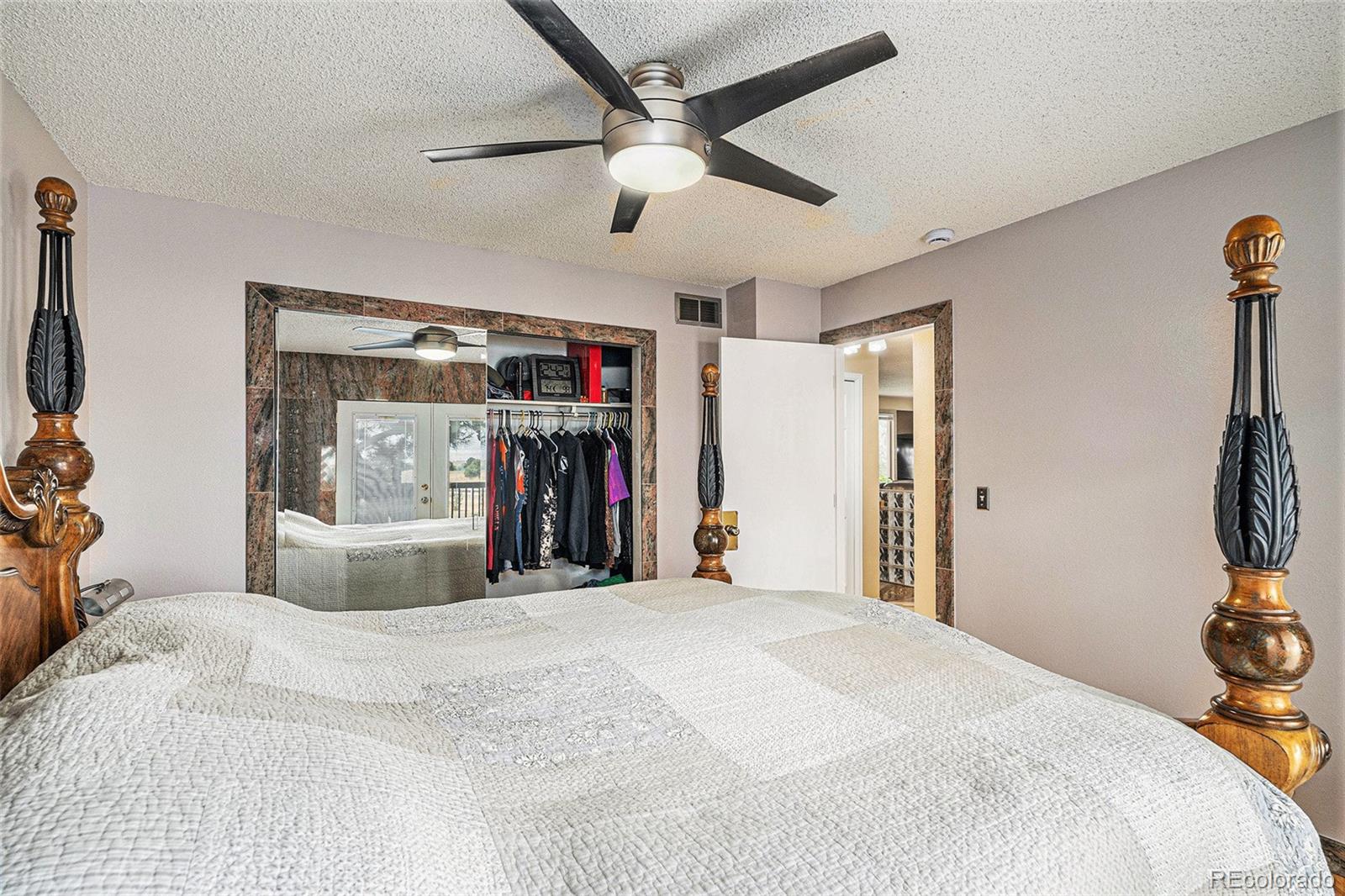 MLS Image #12 for 876 s buchanan street,aurora, Colorado