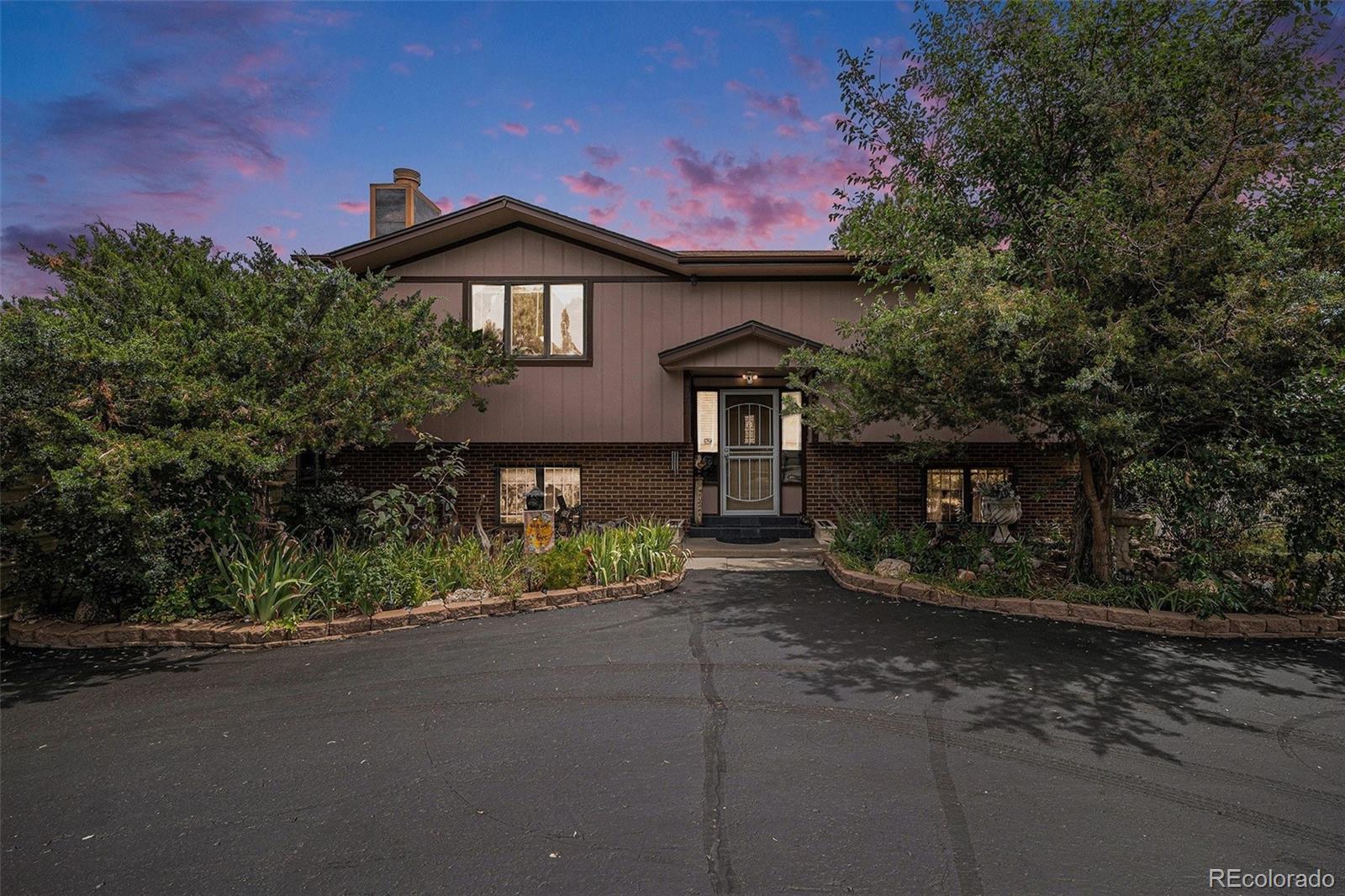MLS Image #3 for 876 s buchanan street,aurora, Colorado