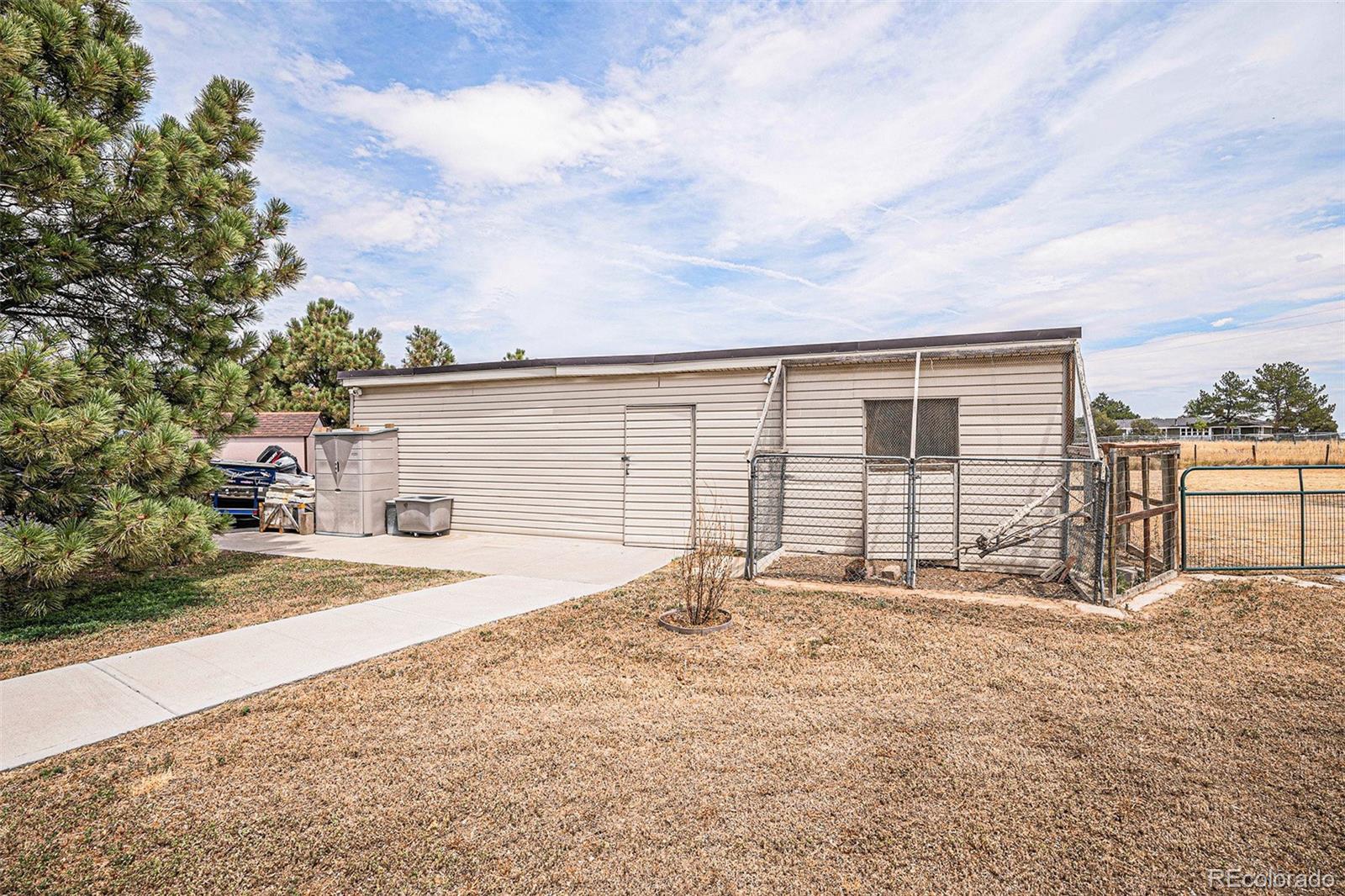 MLS Image #33 for 876 s buchanan street,aurora, Colorado