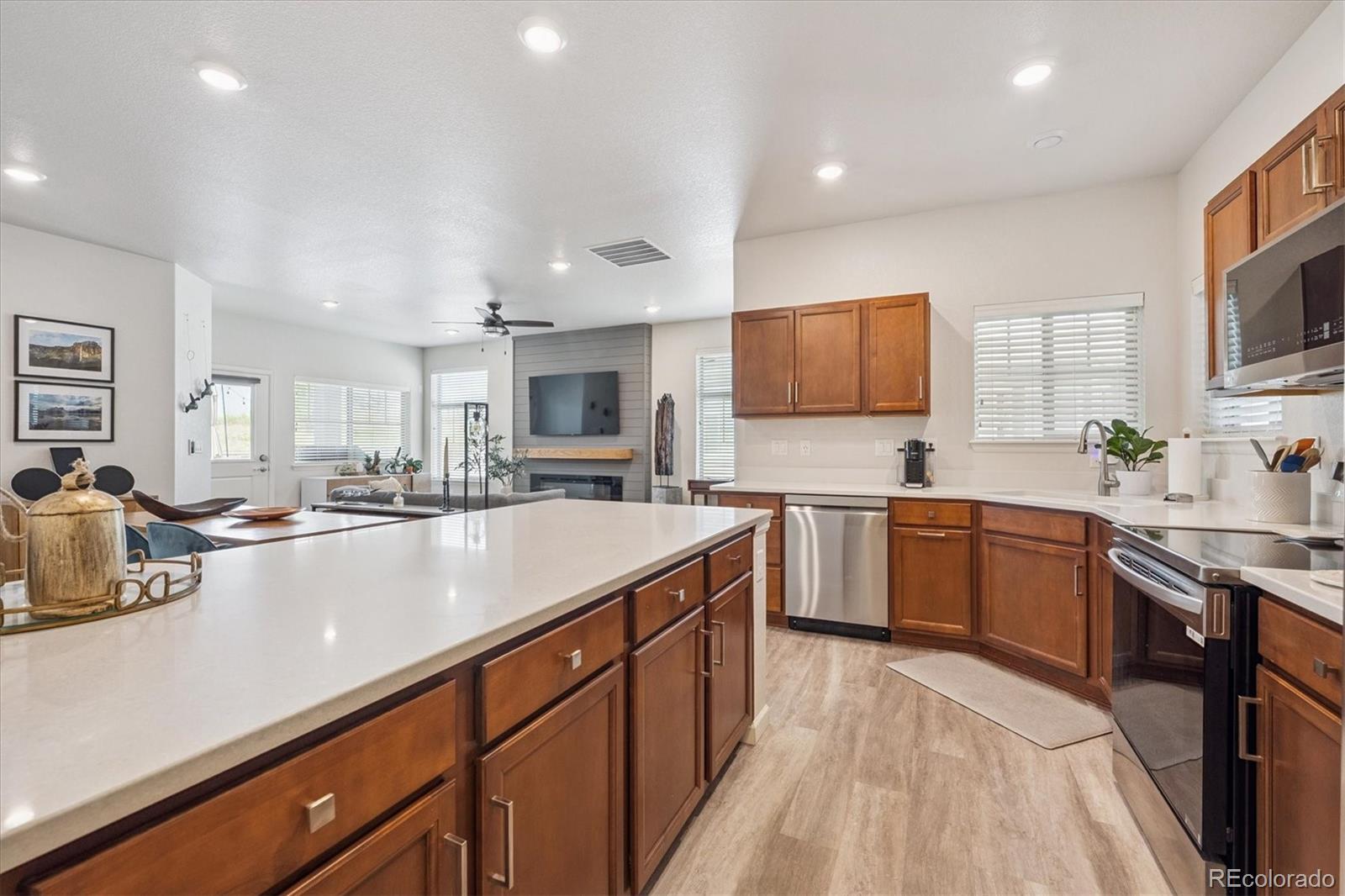 MLS Image #9 for 12609  tamarac street,thornton, Colorado