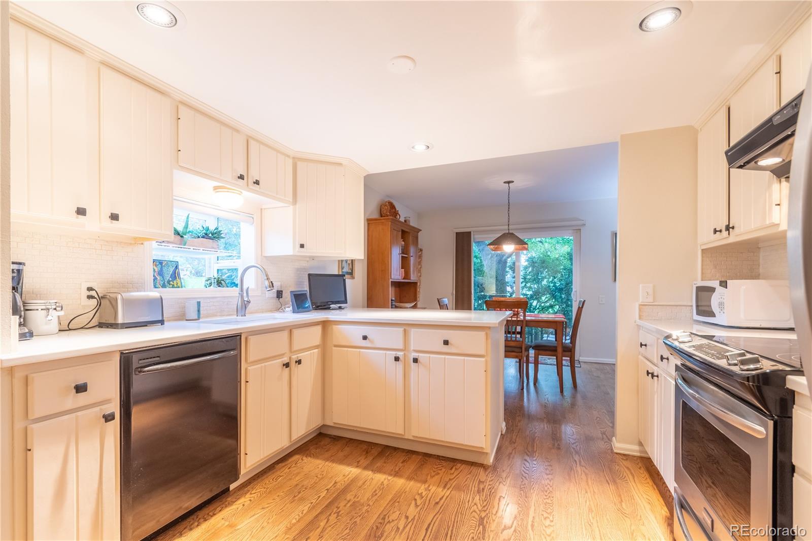 MLS Image #9 for 8739  garrison court,arvada, Colorado