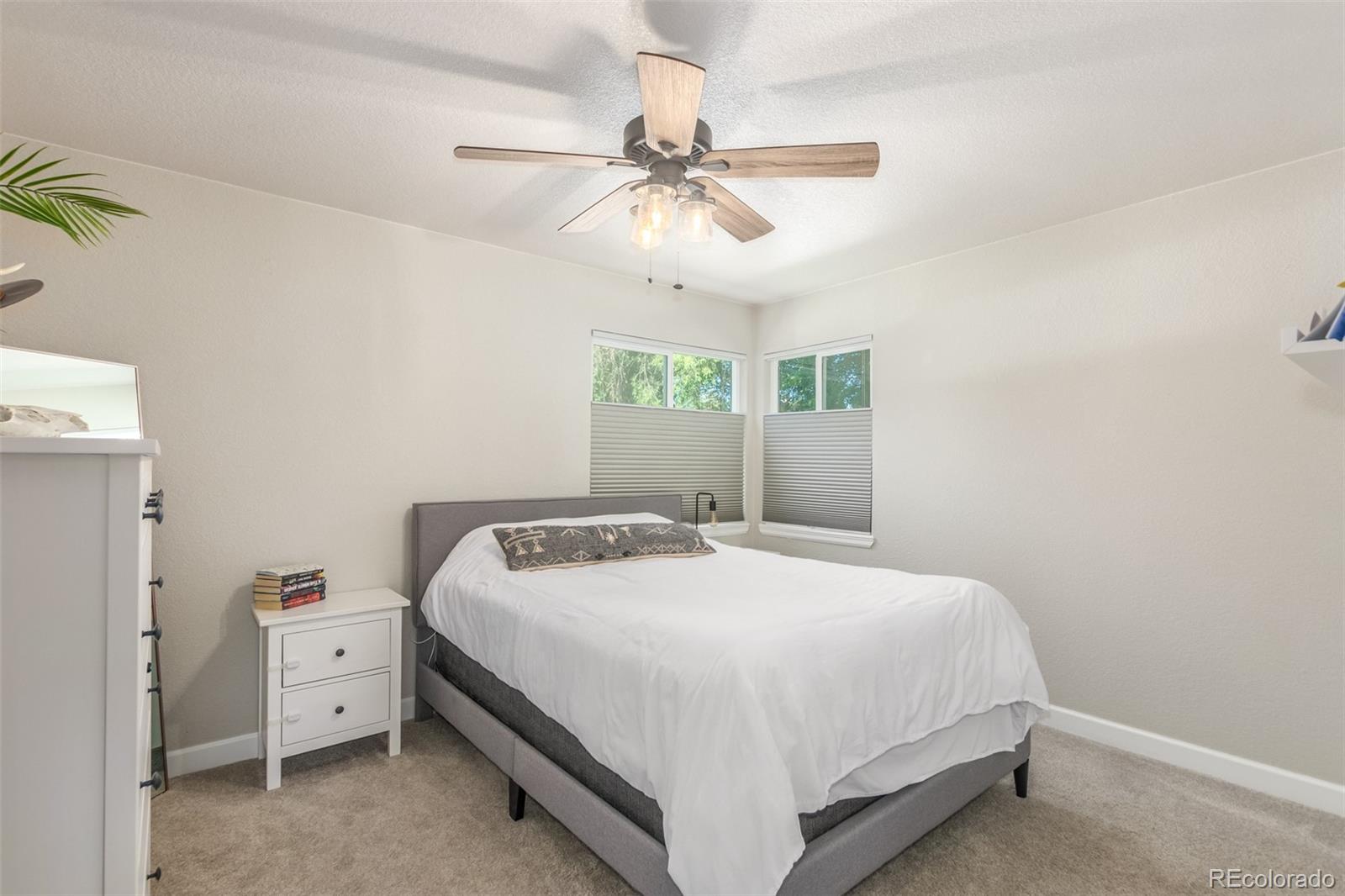 MLS Image #14 for 2330 s irving street,denver, Colorado