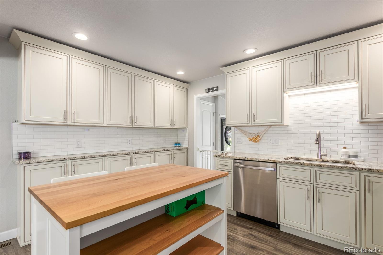 MLS Image #9 for 2330 s irving street,denver, Colorado