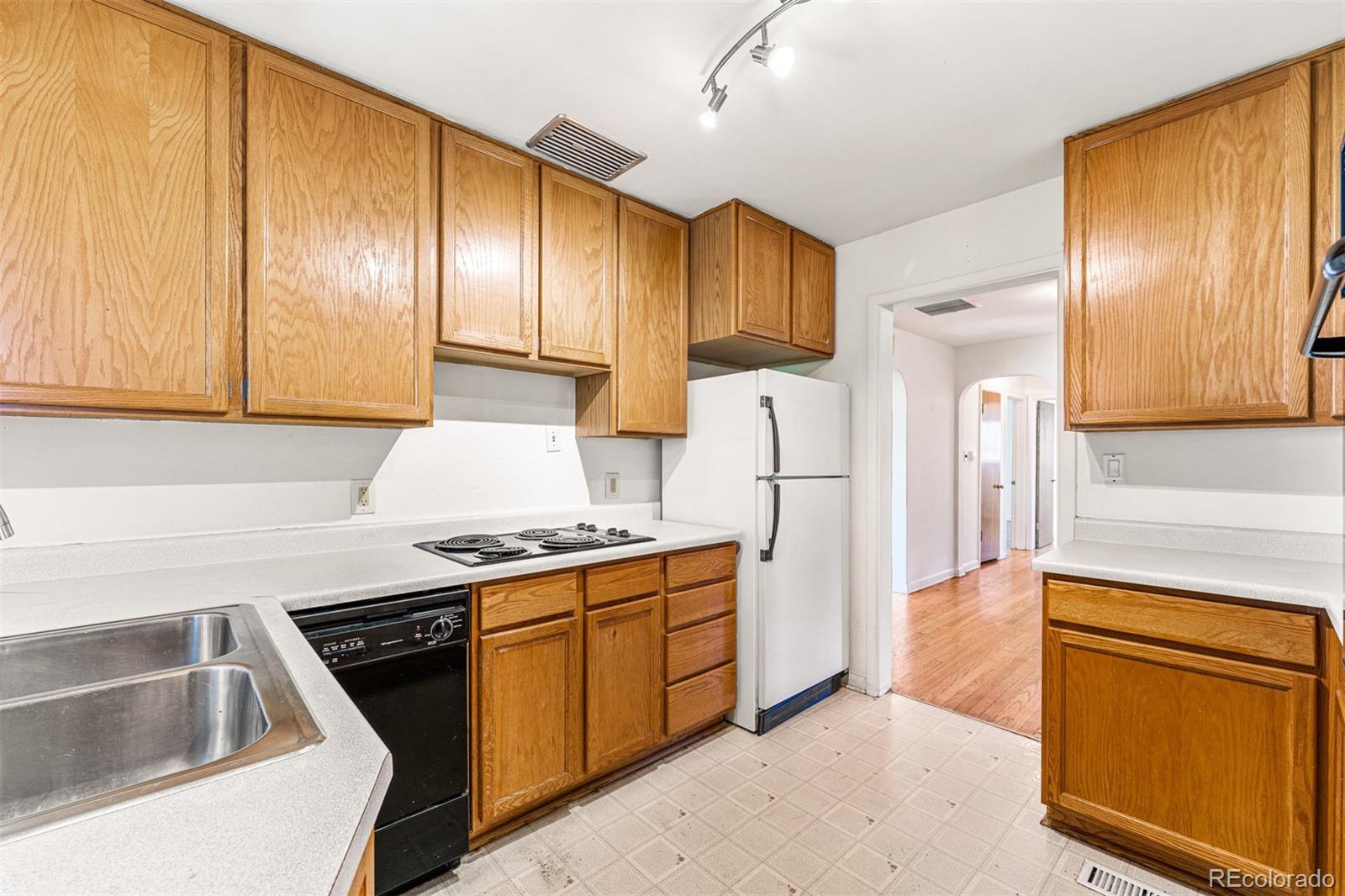 MLS Image #4 for 8020 w 45th avenue,wheat ridge, Colorado