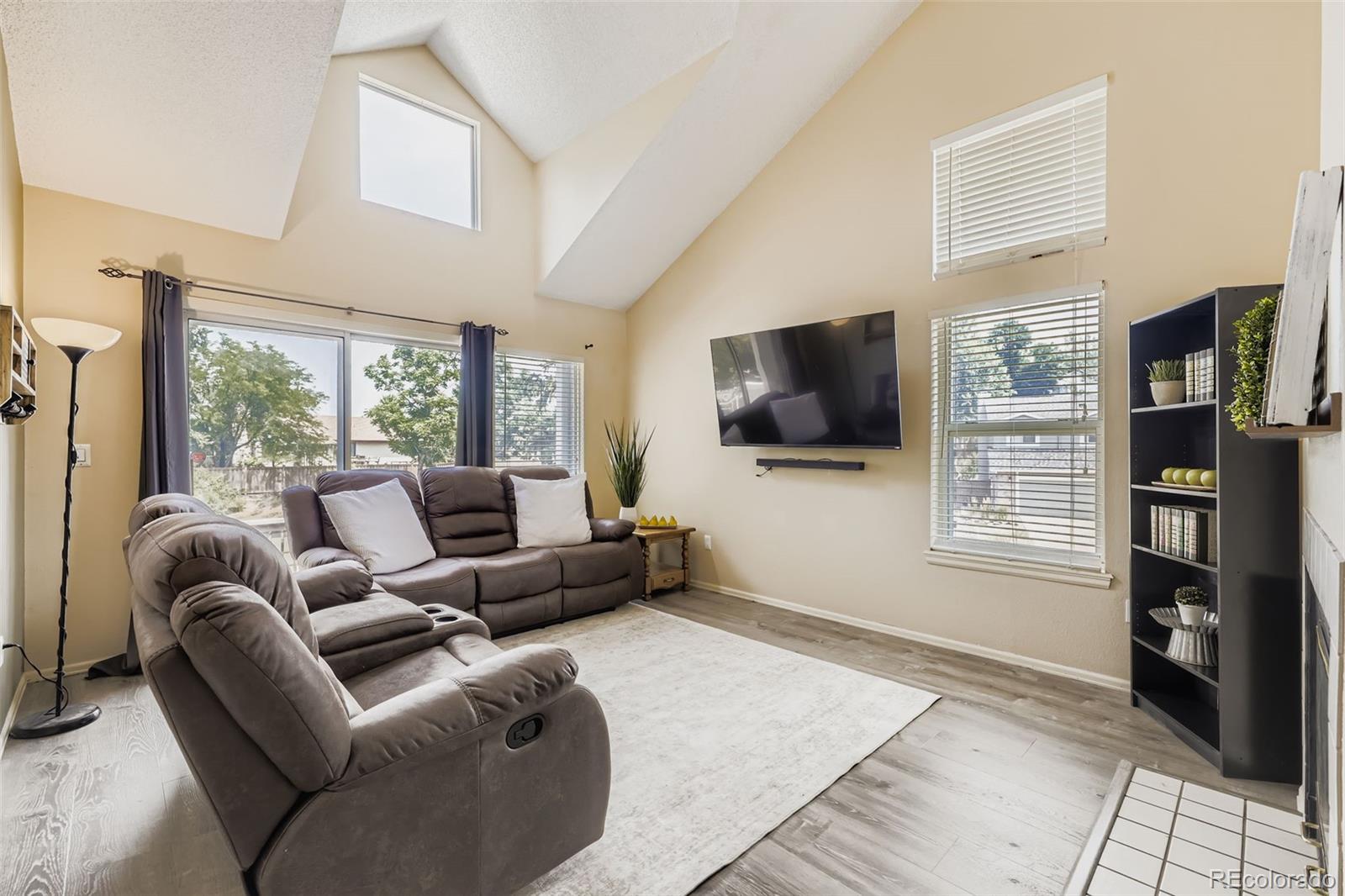 MLS Image #5 for 9007  bear mountain drive,highlands ranch, Colorado