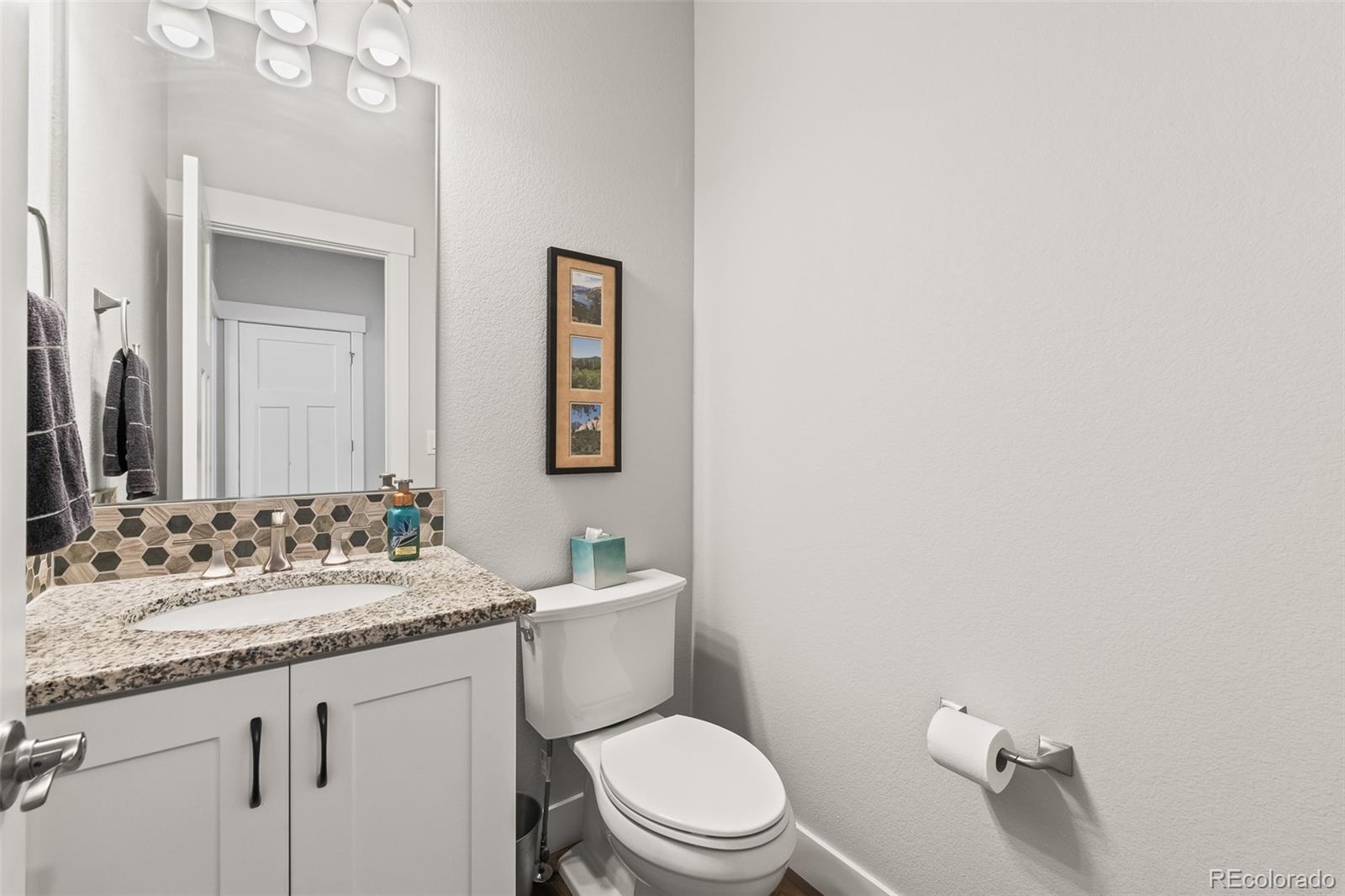 MLS Image #15 for 401  cascade court,johnstown, Colorado