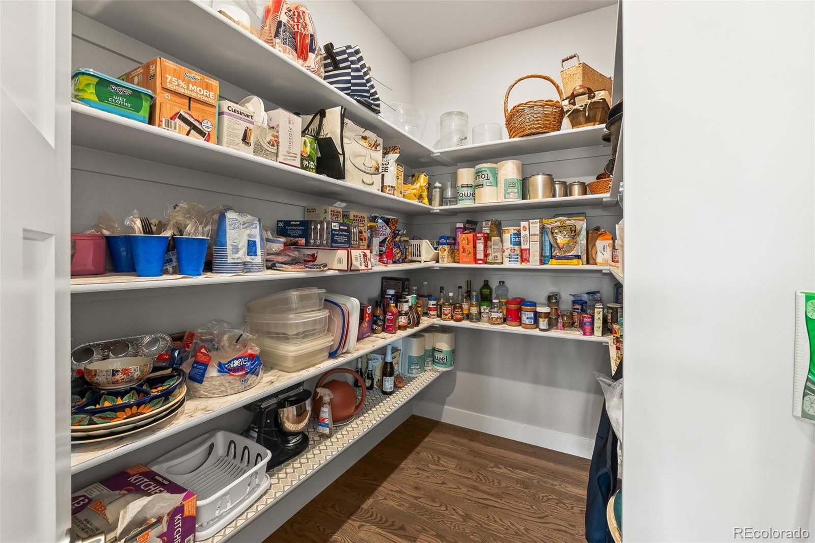 MLS Image #37 for 401  cascade court,johnstown, Colorado