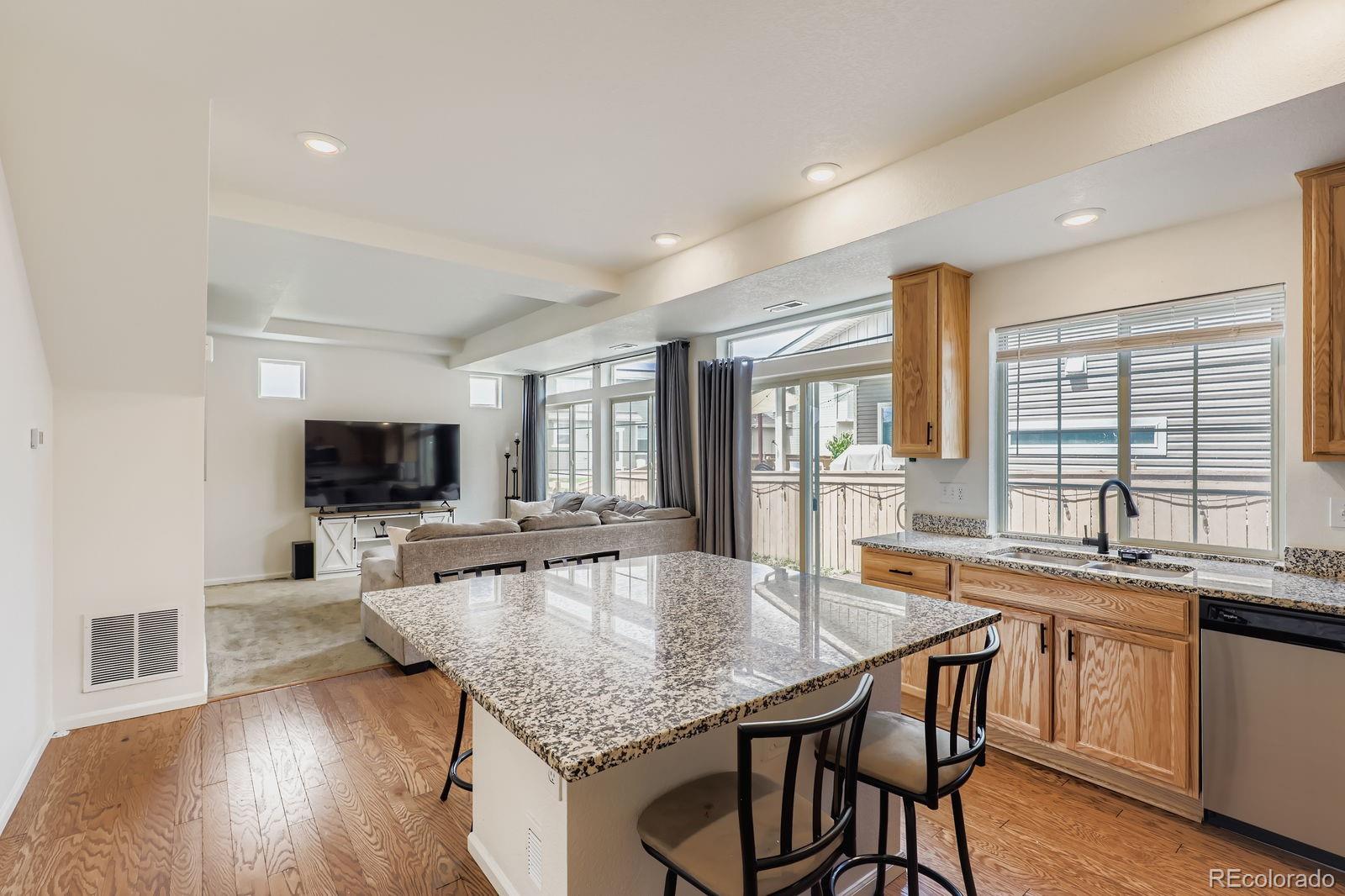 MLS Image #8 for 10157  worchester street,commerce city, Colorado