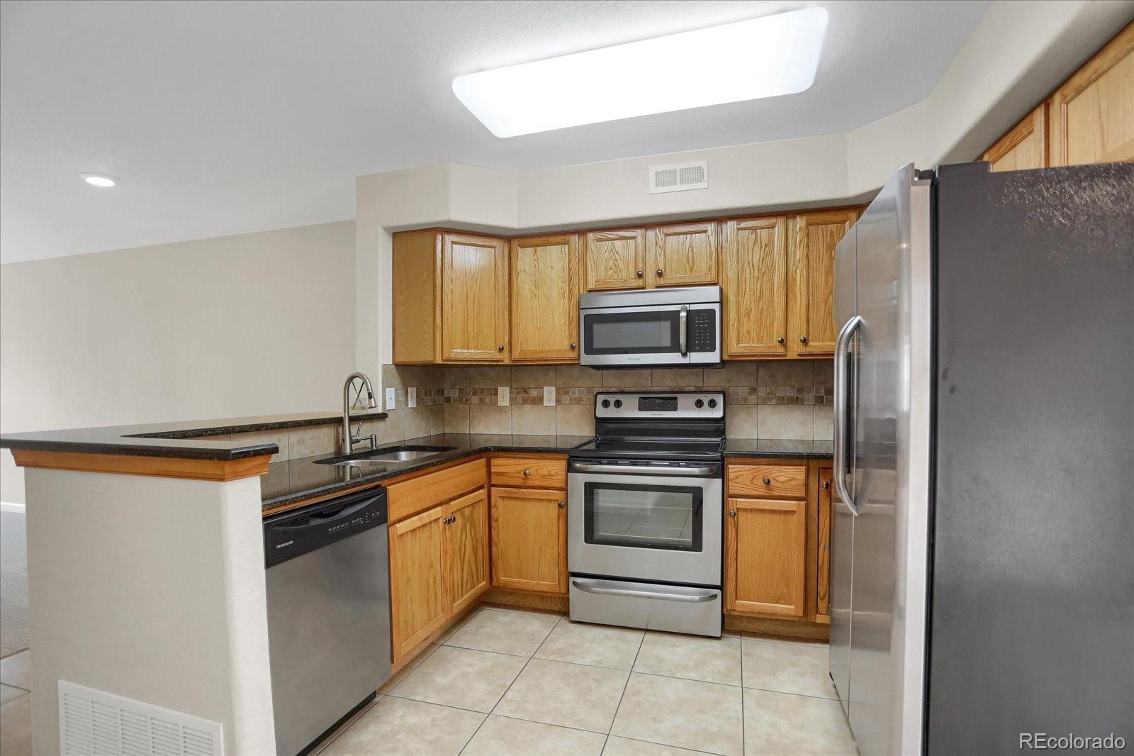 MLS Image #5 for 3300 w florida avenue,denver, Colorado