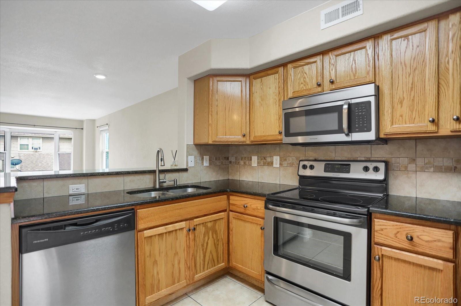 MLS Image #6 for 3300 w florida avenue,denver, Colorado