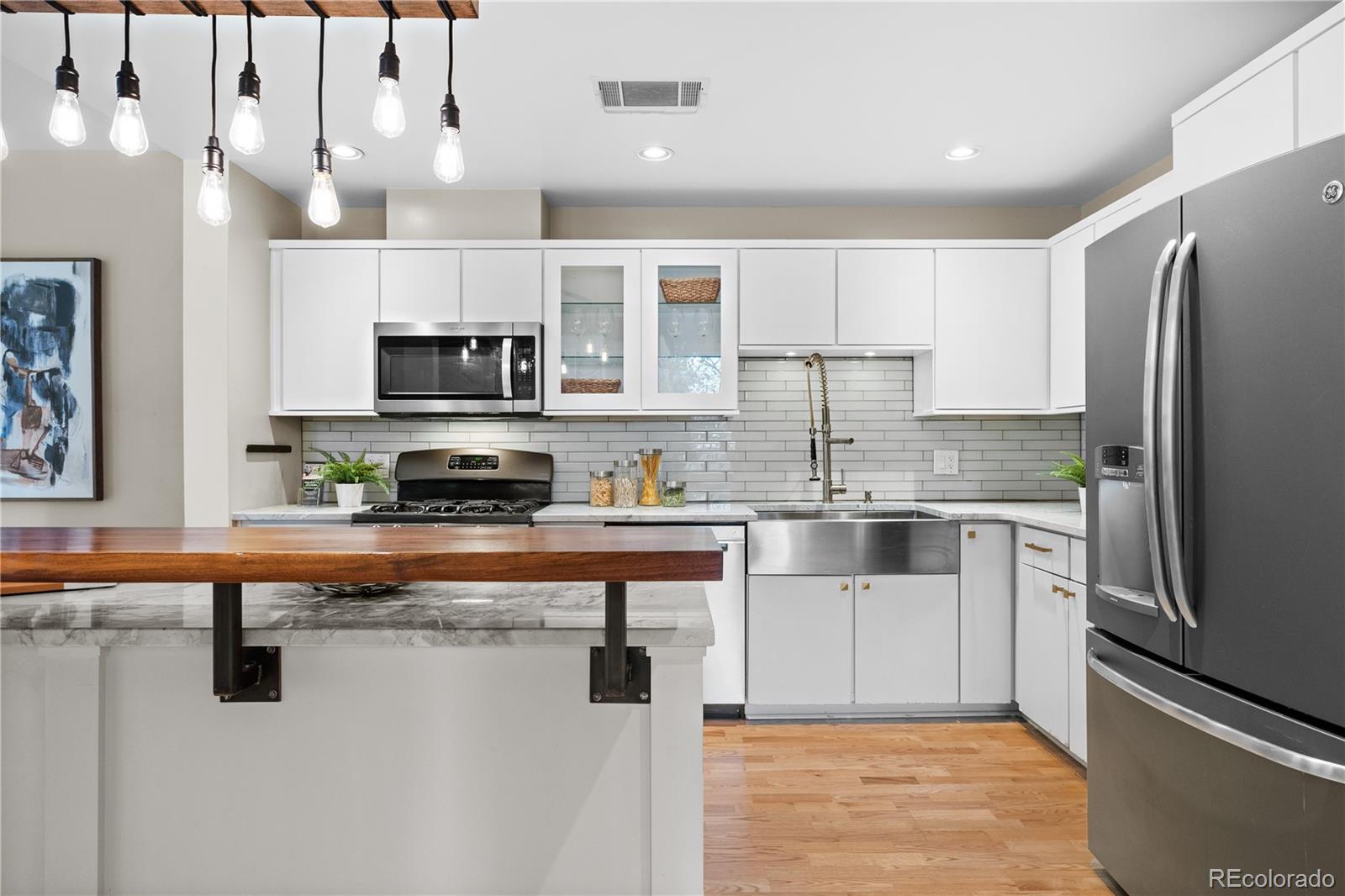 MLS Image #18 for 1630 n clarkson street,denver, Colorado