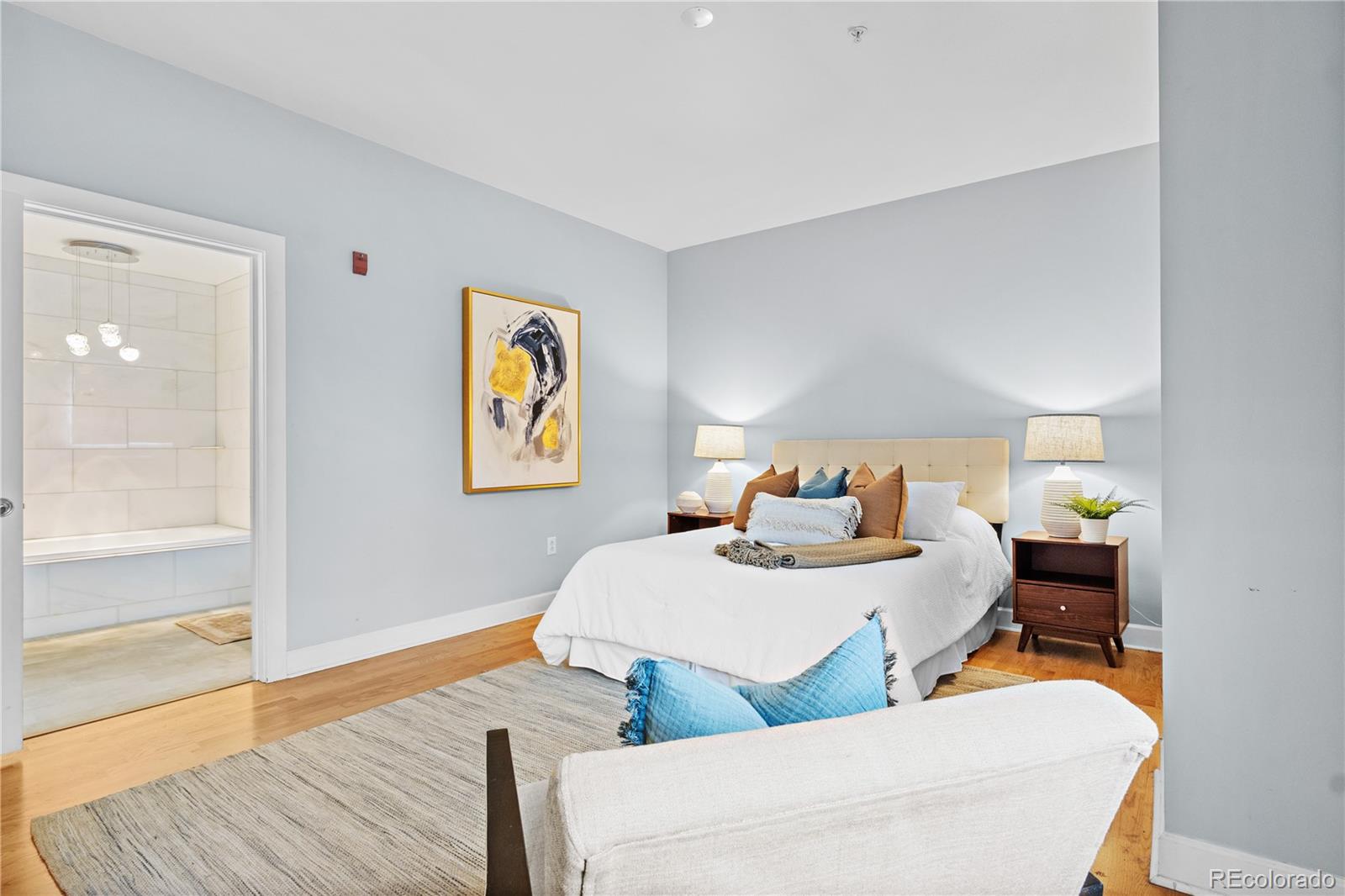 MLS Image #5 for 1630 n clarkson street,denver, Colorado