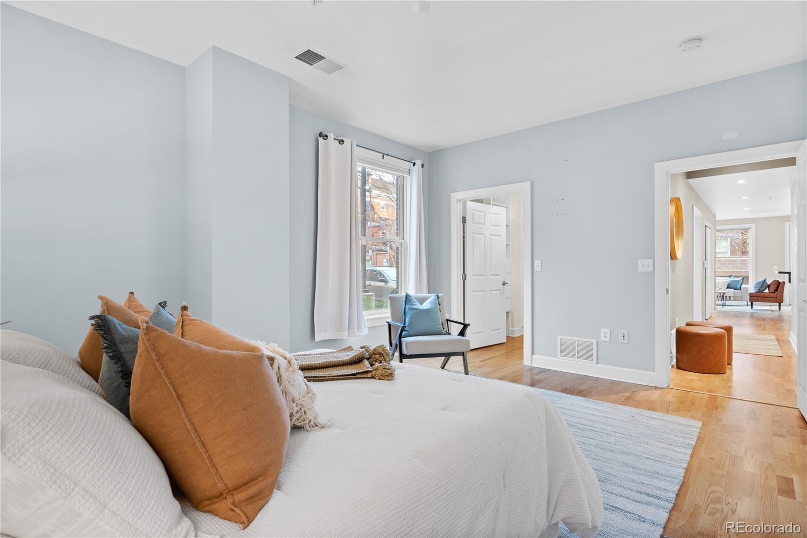 MLS Image #6 for 1630 n clarkson street,denver, Colorado
