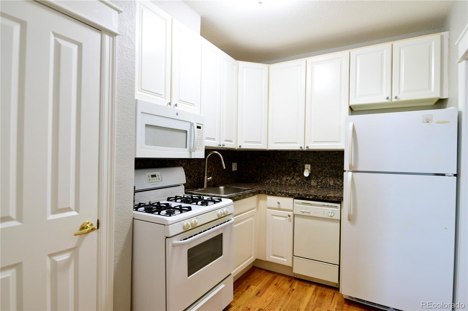 MLS Image #7 for 1650 n pearl street,denver, Colorado
