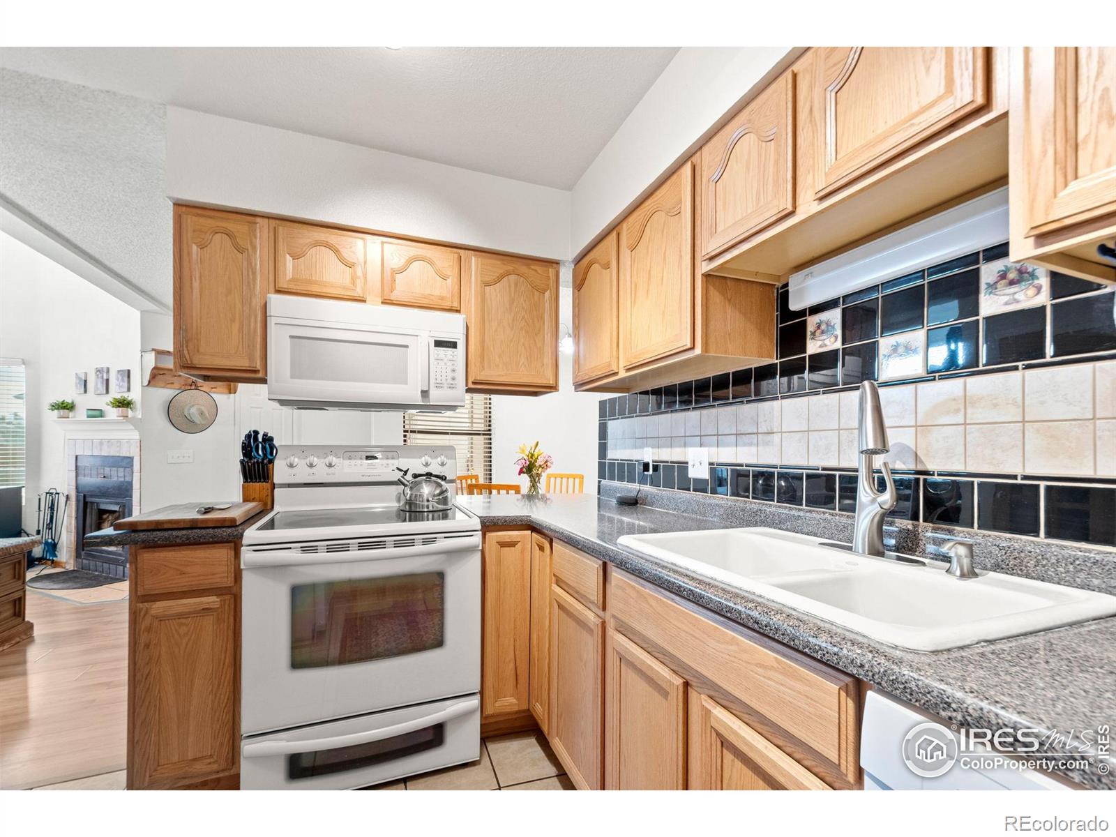 MLS Image #14 for 1820  newland court,lakewood, Colorado