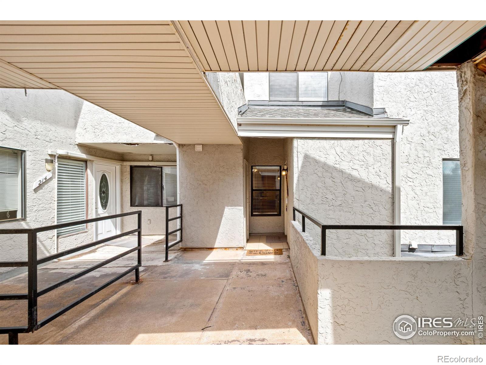 MLS Image #2 for 1820  newland court,lakewood, Colorado