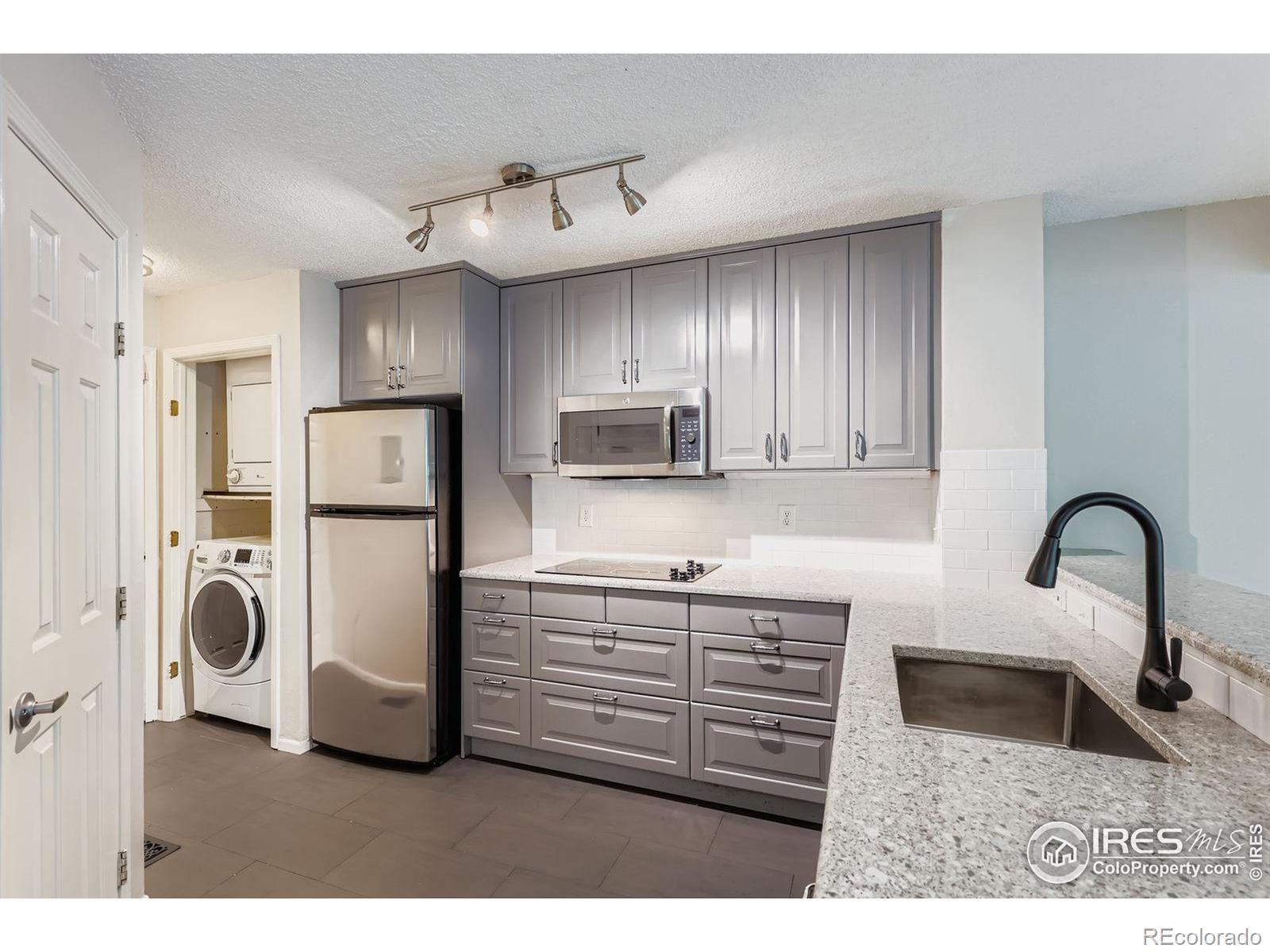 MLS Image #6 for 4767  white rock circle,boulder, Colorado