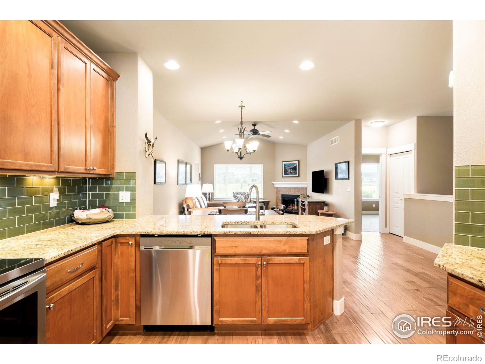 MLS Image #12 for 1152  village circle,erie, Colorado