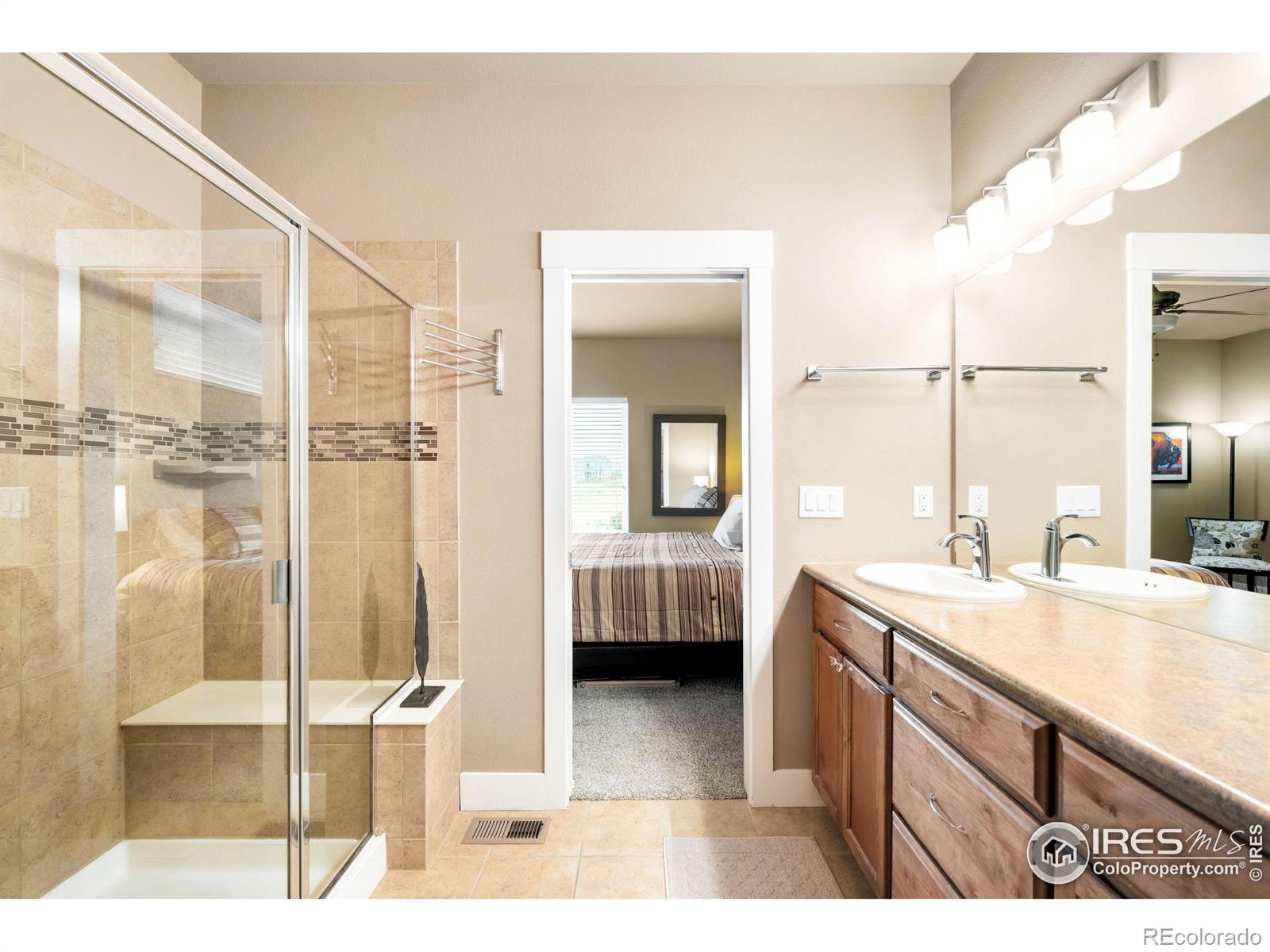 MLS Image #18 for 1152  village circle,erie, Colorado