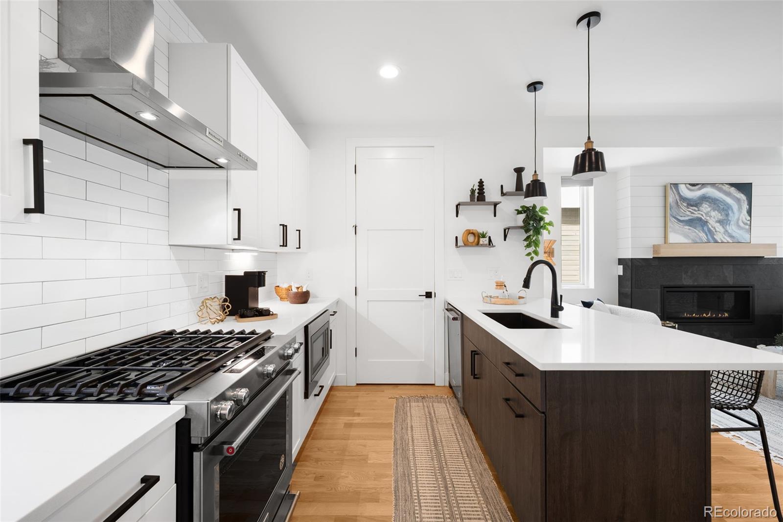 MLS Image #7 for 1829 s pearl street,denver, Colorado