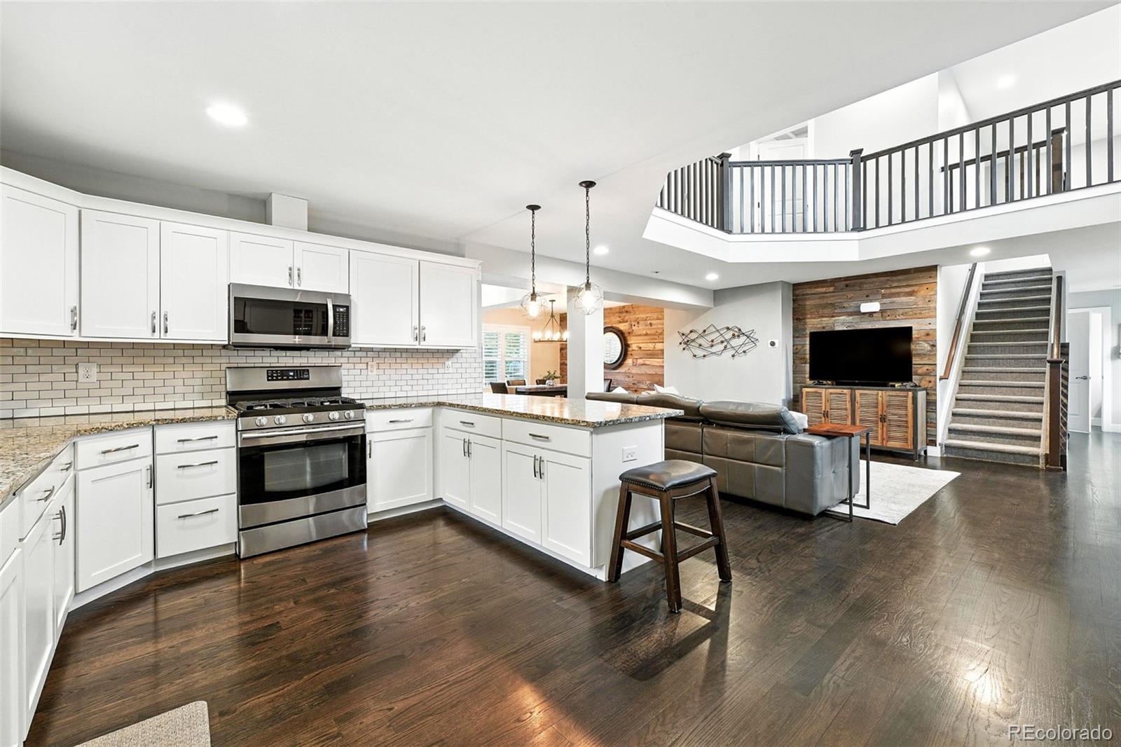 MLS Image #14 for 3320 s eudora street,denver, Colorado