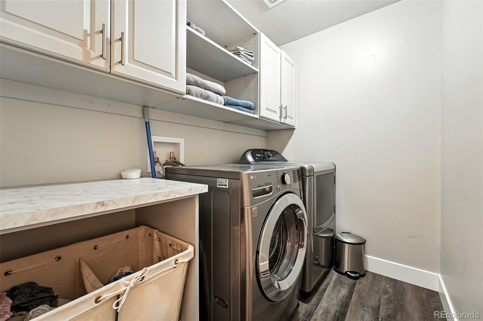 MLS Image #29 for 3320 s eudora street,denver, Colorado