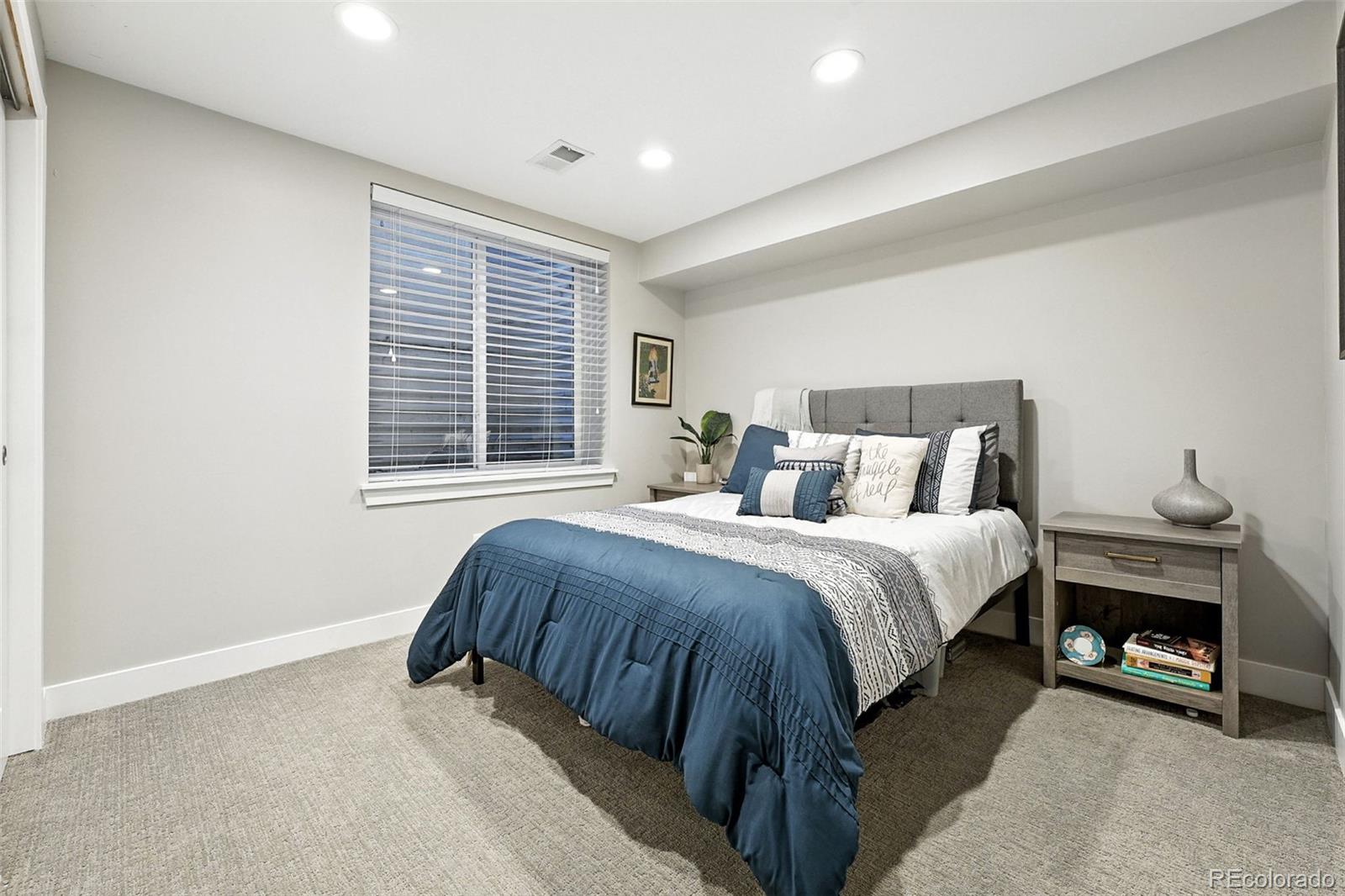 MLS Image #39 for 3320 s eudora street,denver, Colorado
