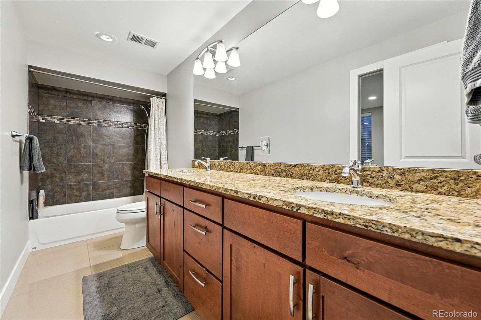 MLS Image #41 for 3320 s eudora street,denver, Colorado