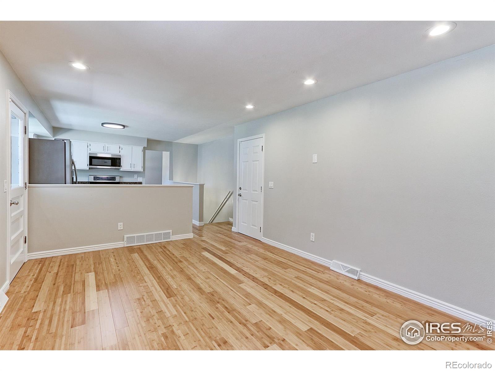 MLS Image #8 for 6454 w 85th avenue,arvada, Colorado