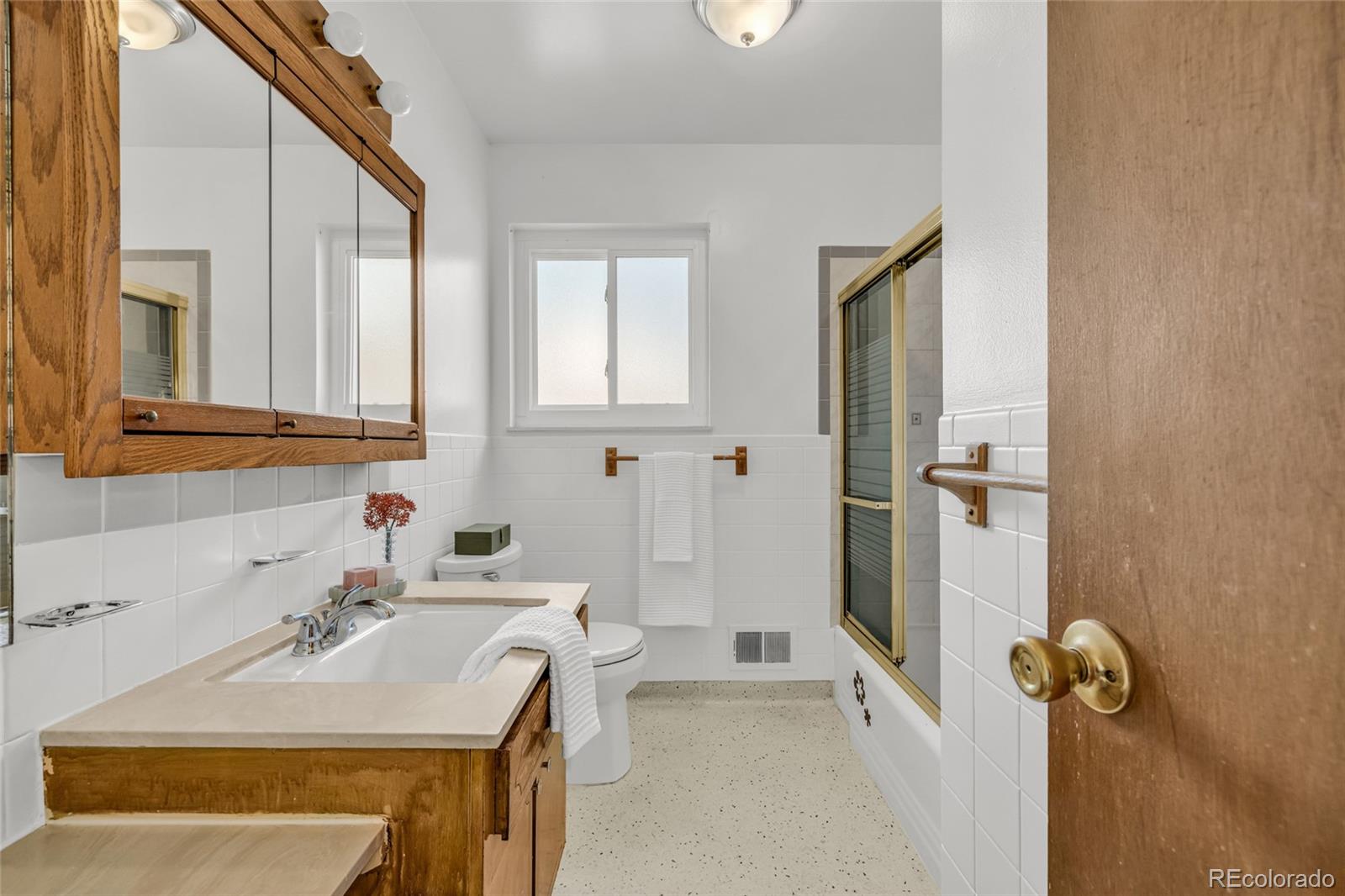 MLS Image #15 for 343  melody drive,northglenn, Colorado