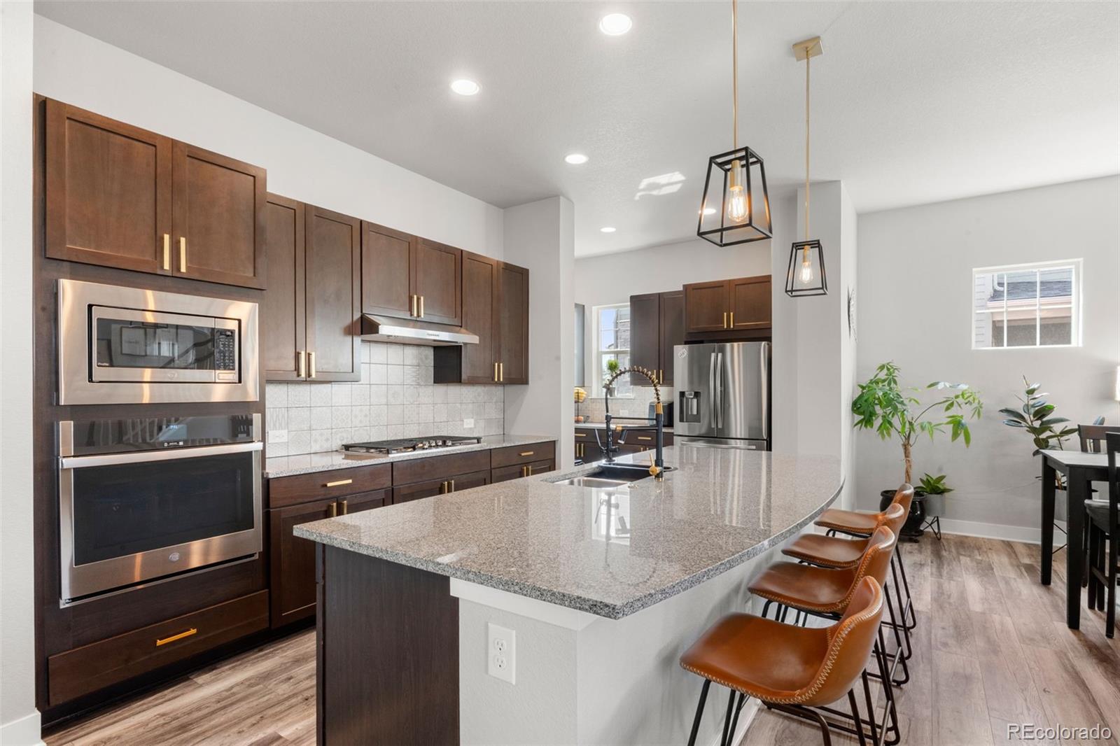 MLS Image #2 for 21473 e 59th place,aurora, Colorado