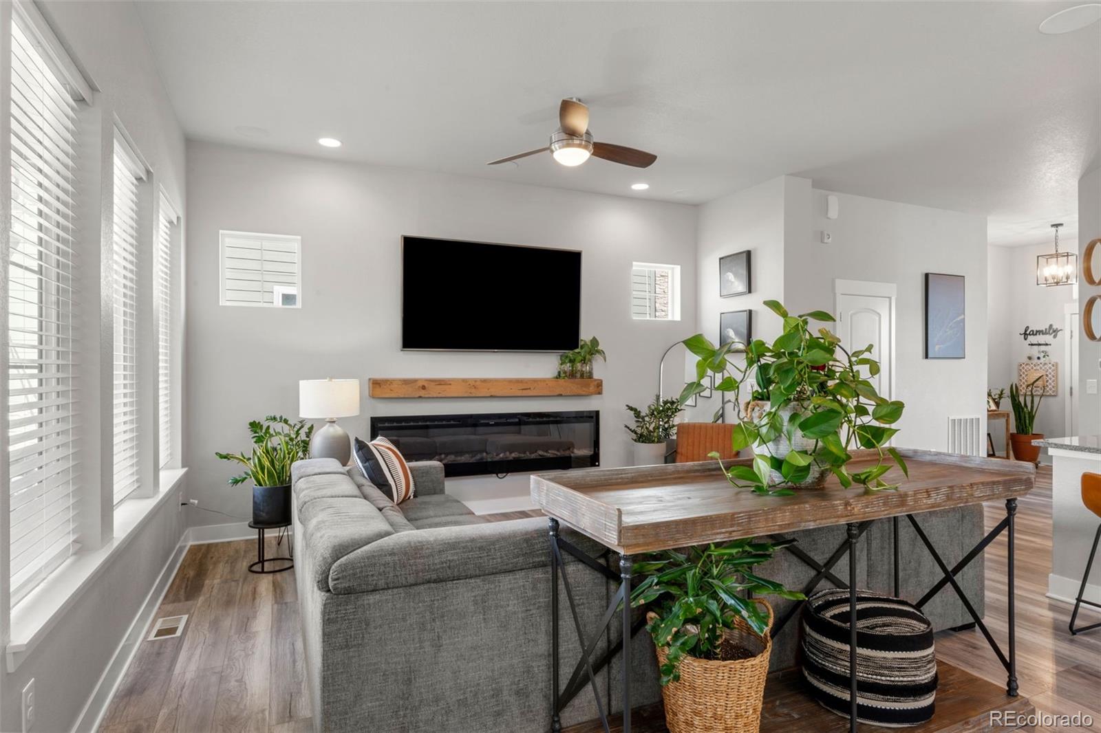 MLS Image #8 for 21473 e 59th place,aurora, Colorado