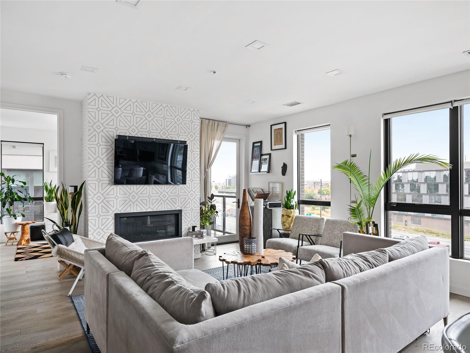 MLS Image #15 for 1735  central street,denver, Colorado