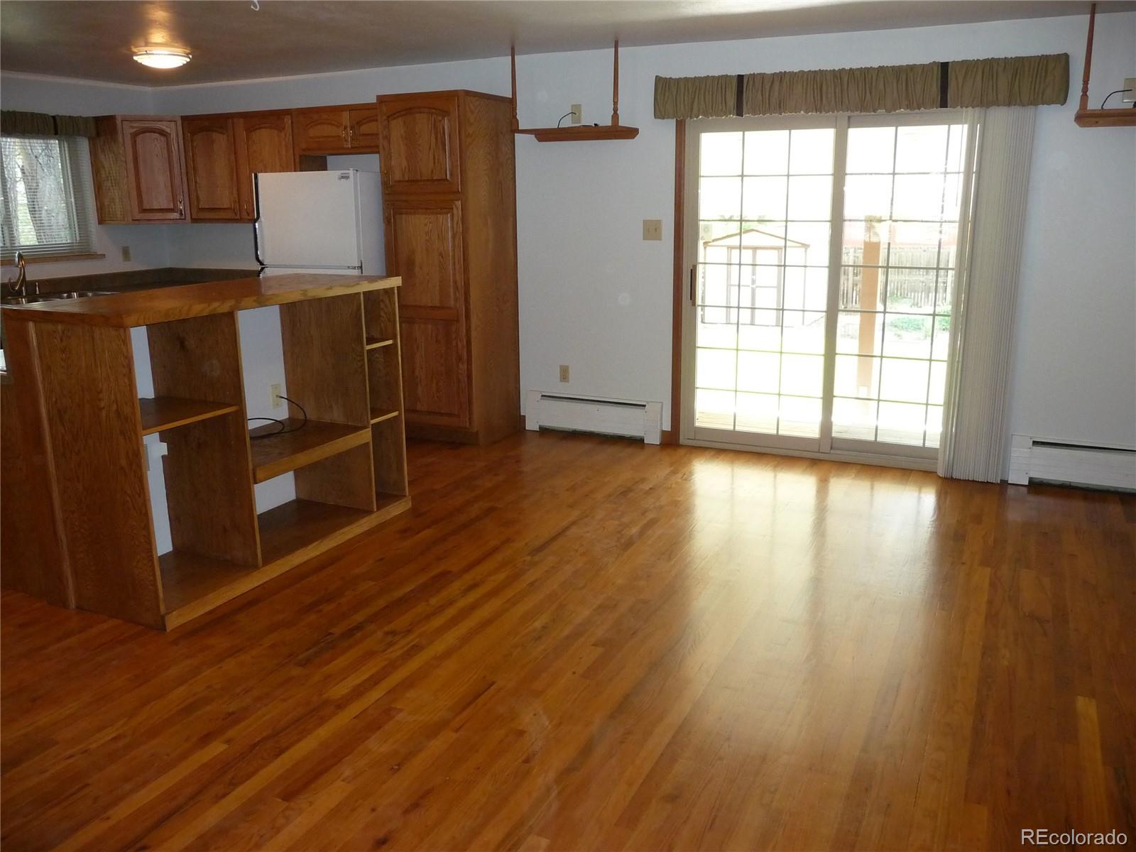 MLS Image #10 for 2411 s josephine street,denver, Colorado