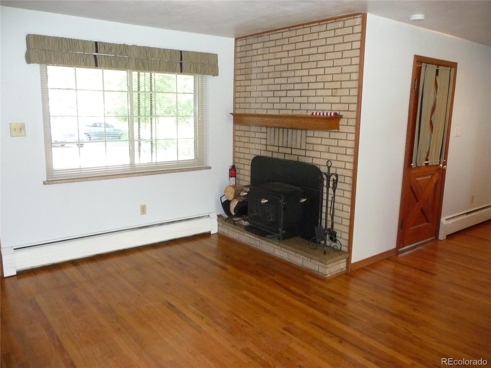 MLS Image #6 for 2411 s josephine street,denver, Colorado