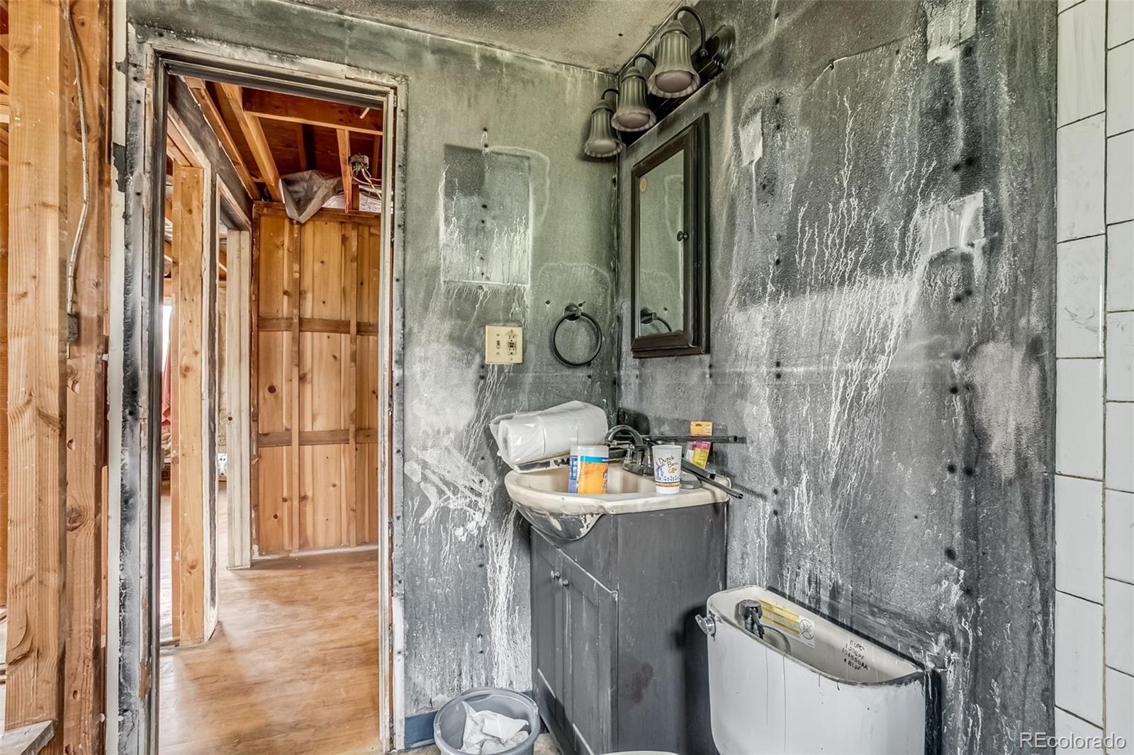 MLS Image #11 for 3175 s clay street,englewood, Colorado