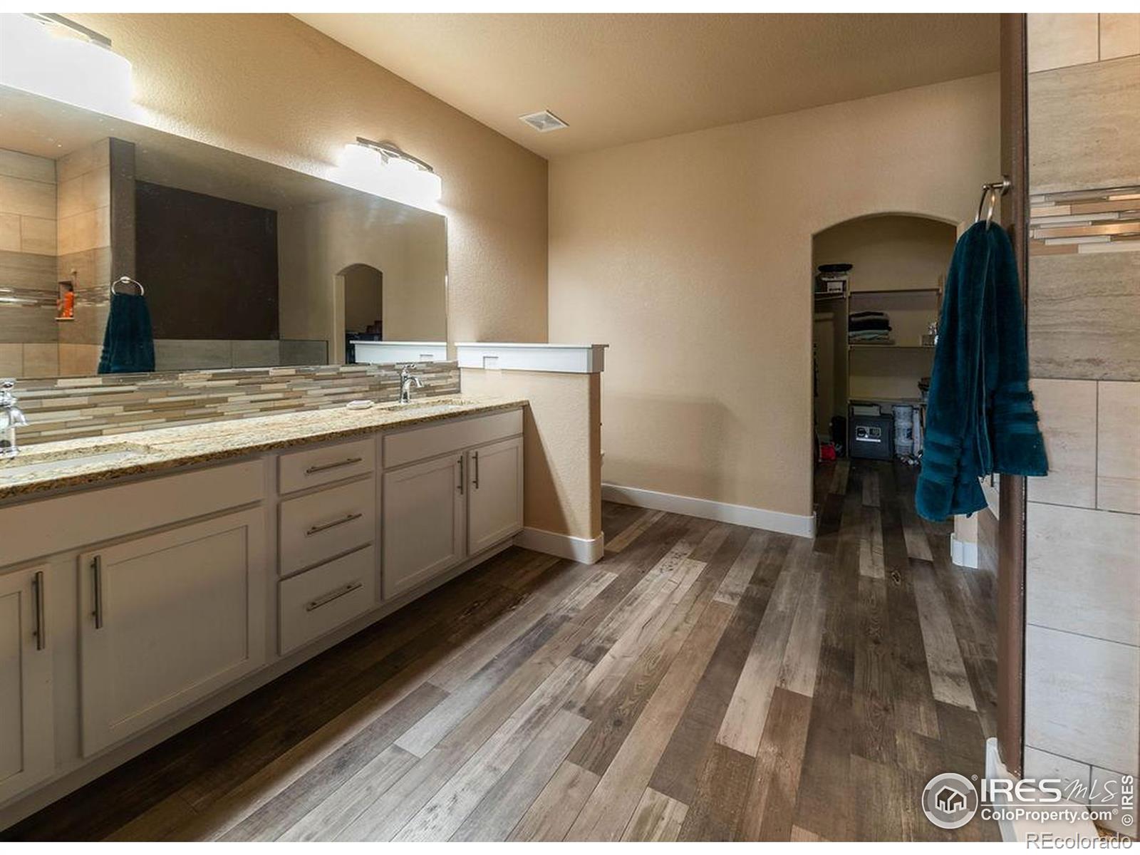 MLS Image #11 for 27850  hopi trail,loveland, Colorado